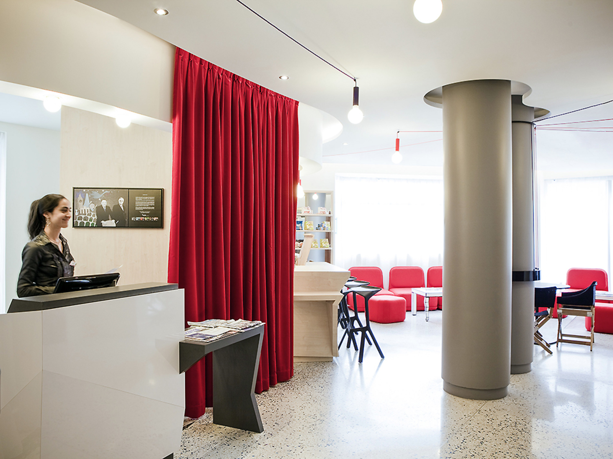 

Napoli - Noisy-le-Grand - ibis Styles Paris Mairie de Montreuil