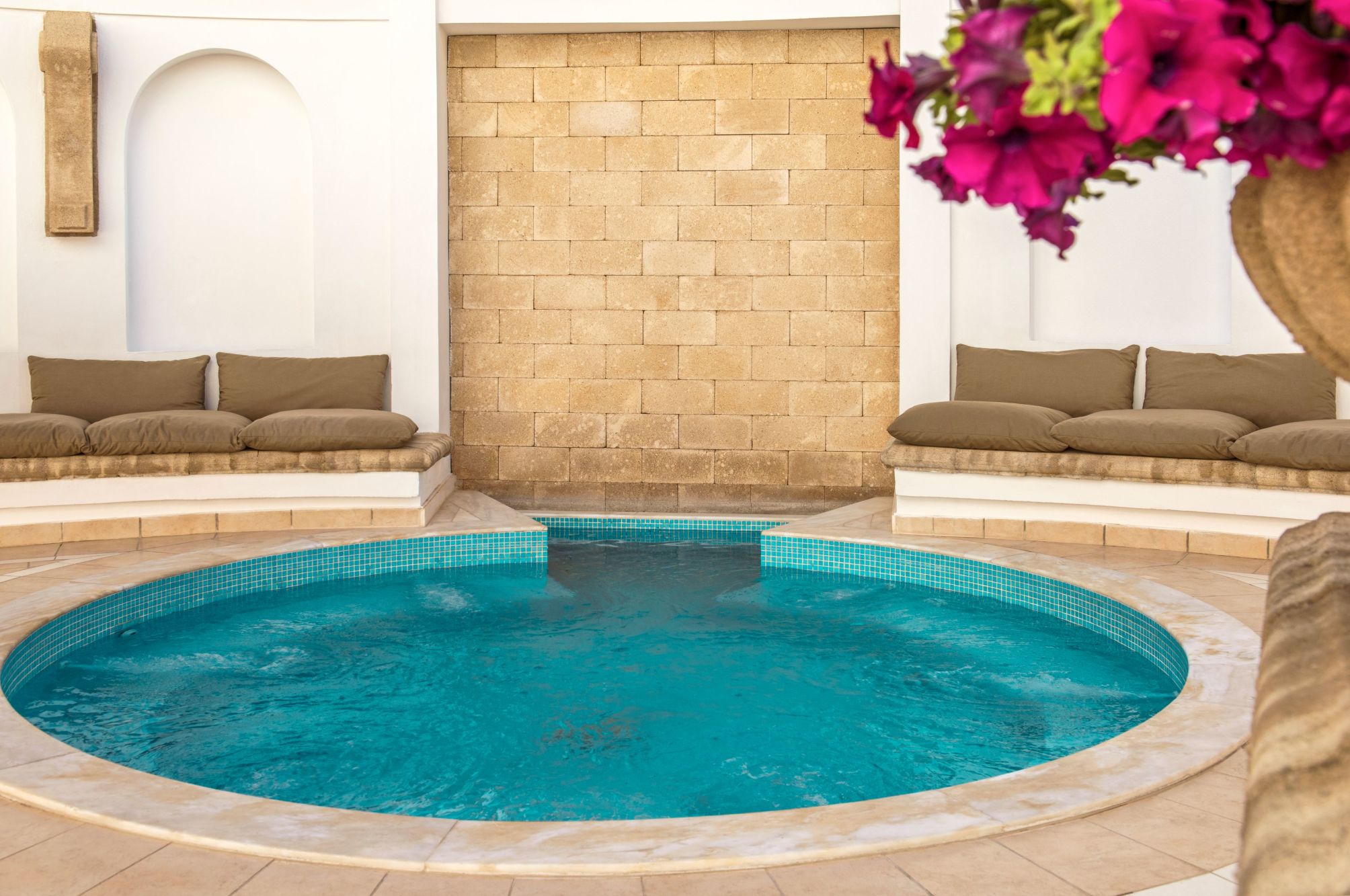 

Bari - Rodi città - Mitsis Petit Palais Beach Hotel