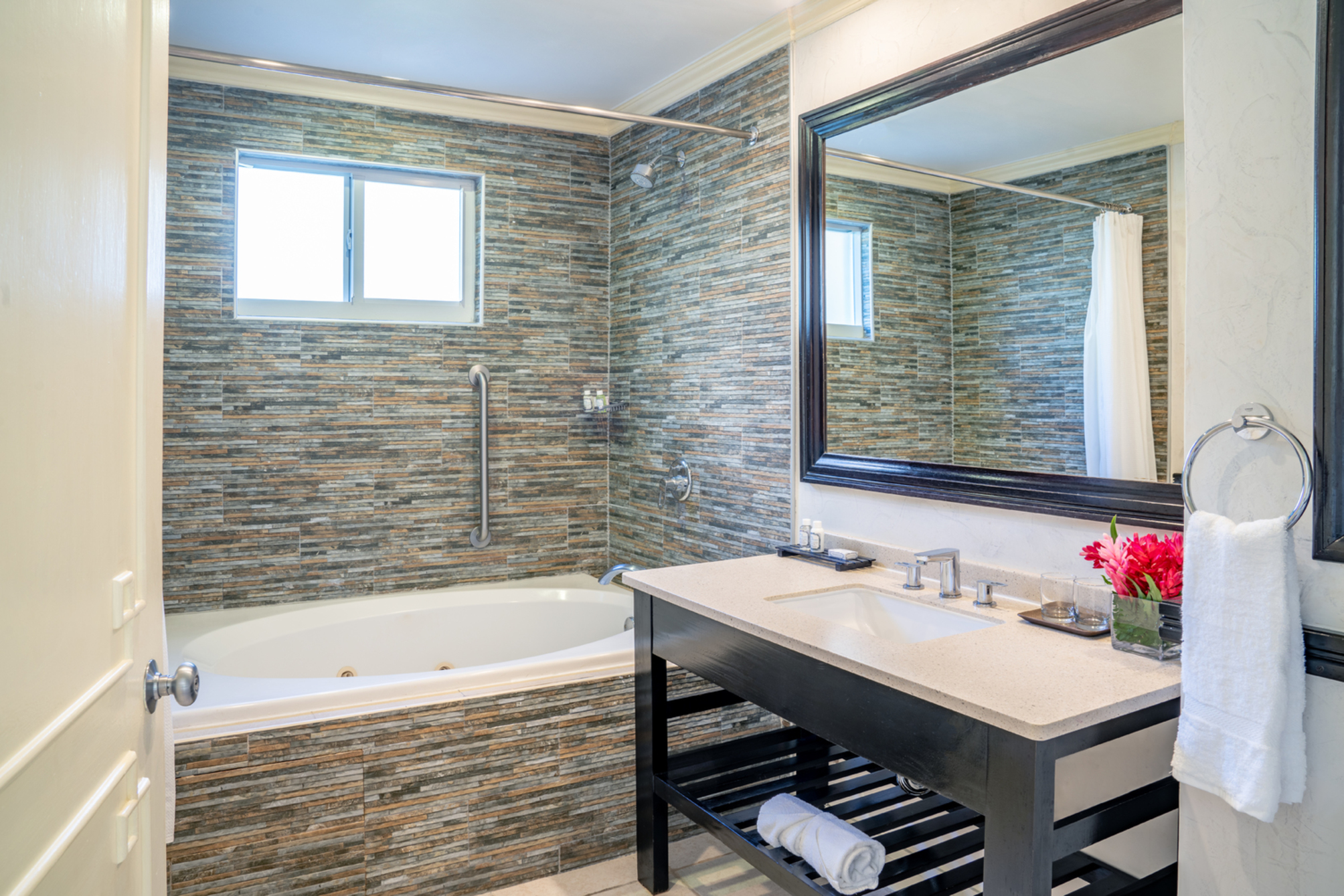 Butler Service Junior Suite