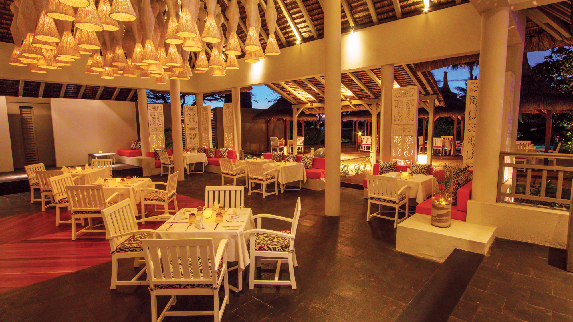 

Milano - Poste Lafayette - Solana Beach Mauritius - Adults Only