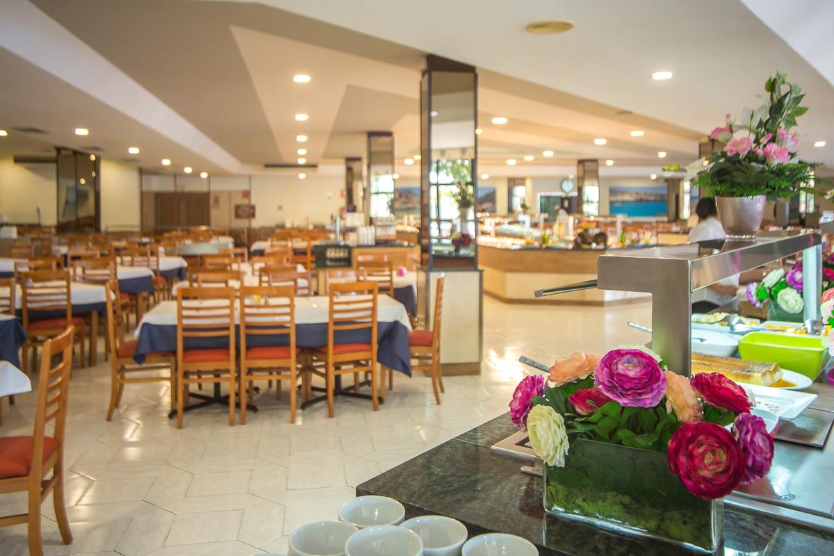 

Lamezia Terme - Calas de Mallorca - Hotel Club Cala Romani