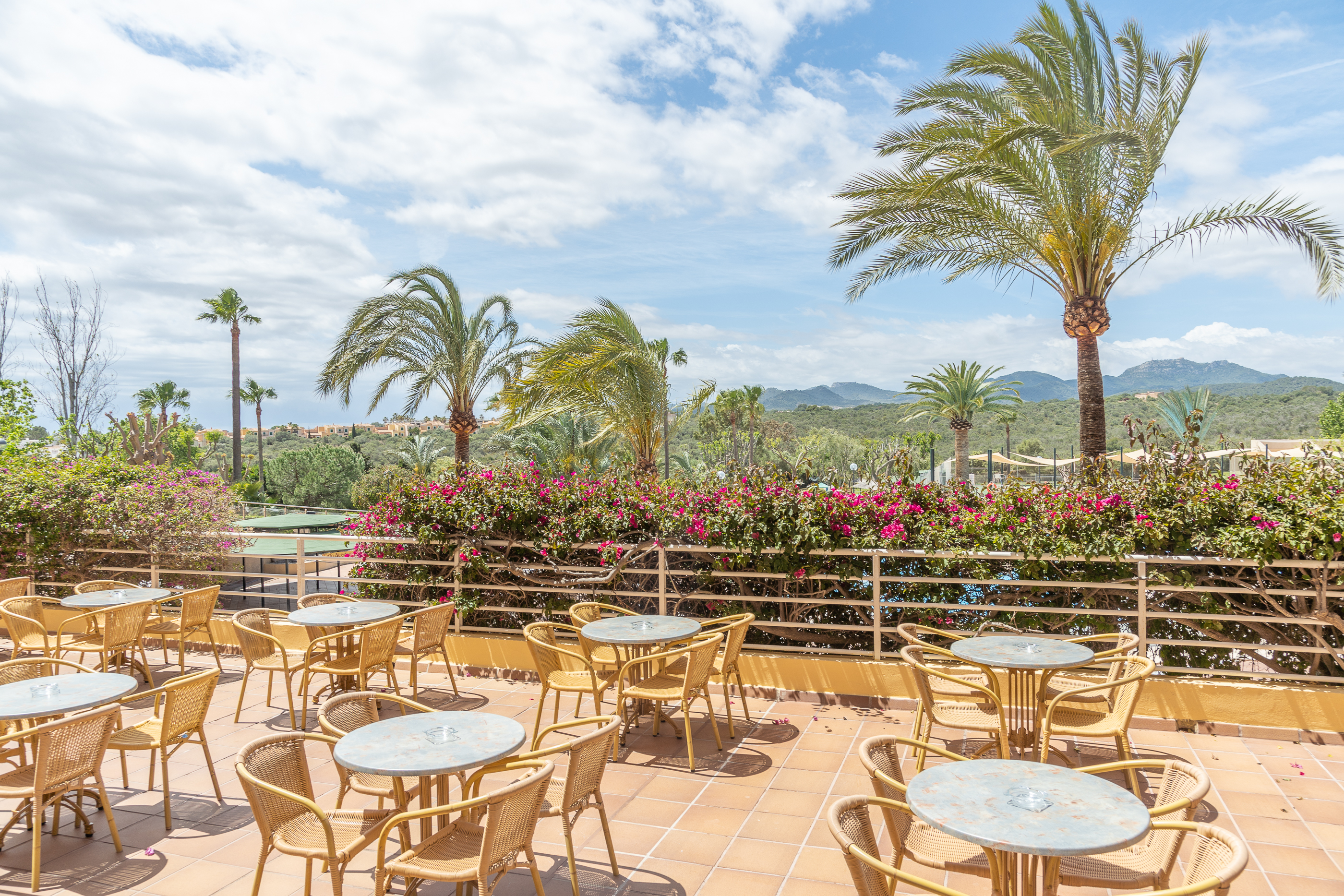 

Palermo - Calas de Mallorca - Hotel Club Cala Romani