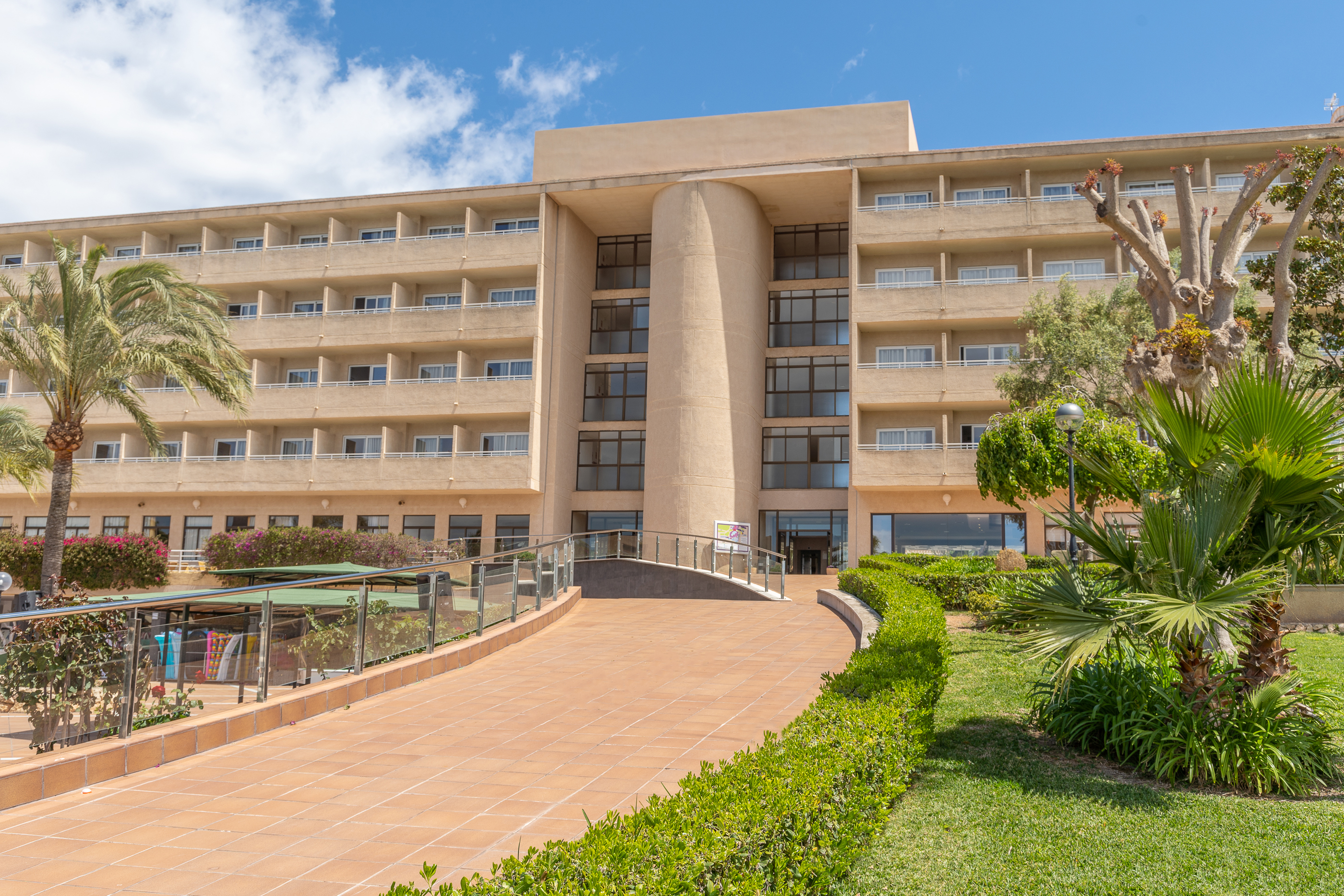 

Cagliari - Manacor - Hotel Club Cala Romani