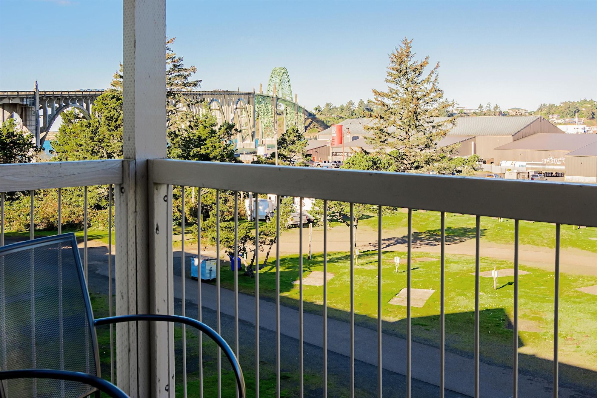 

Roma - South Beach - Inn at Yaquina Bay