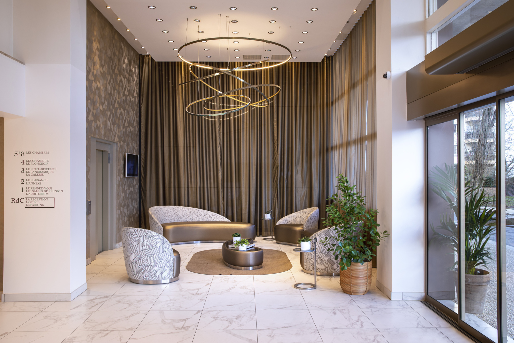

Roma - Noisy-le-Grand - Hôtel du Port