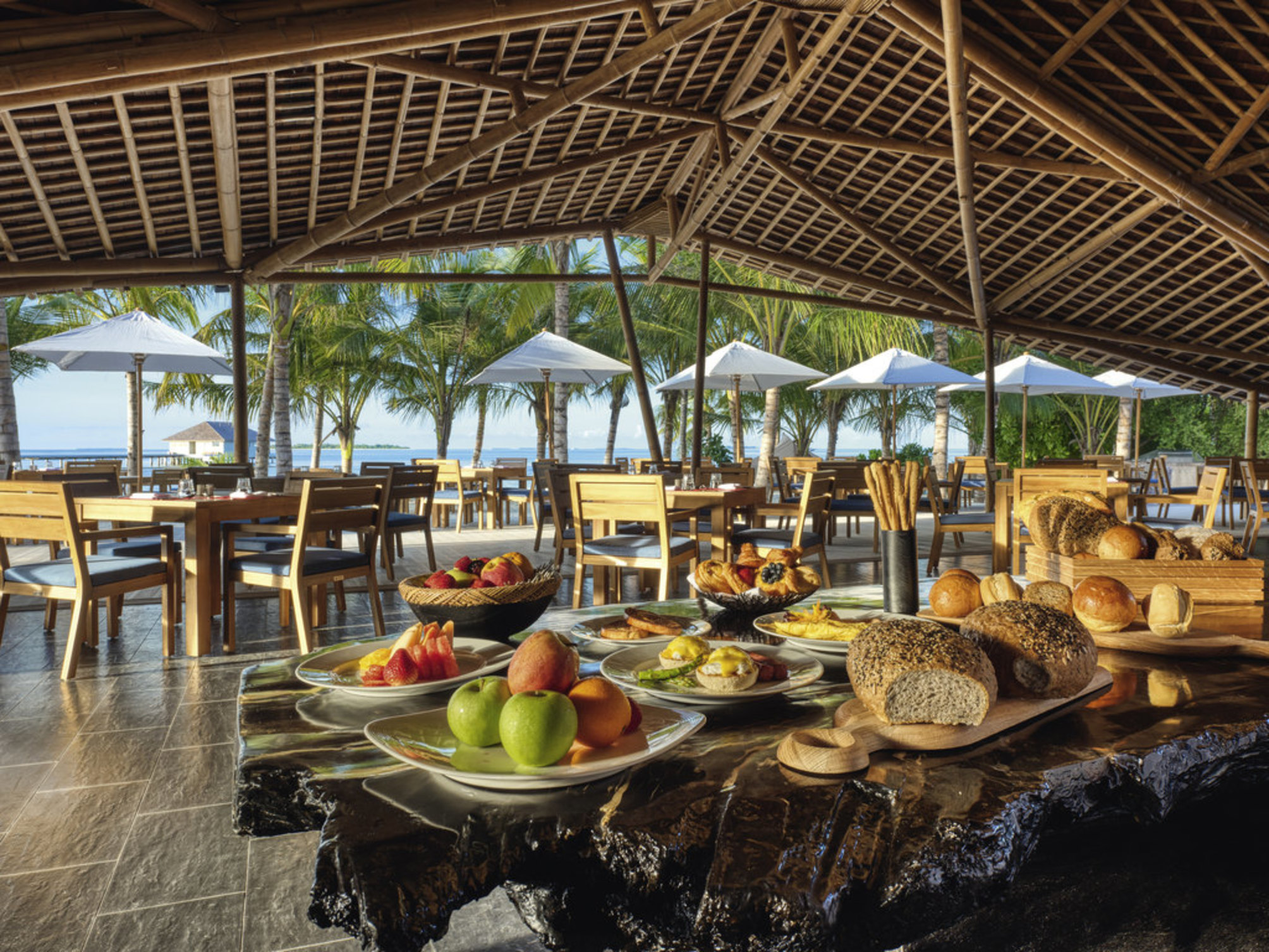 

Roma - Atollo di Noonu - Movenpick Resort Kuredhivaru Maldives