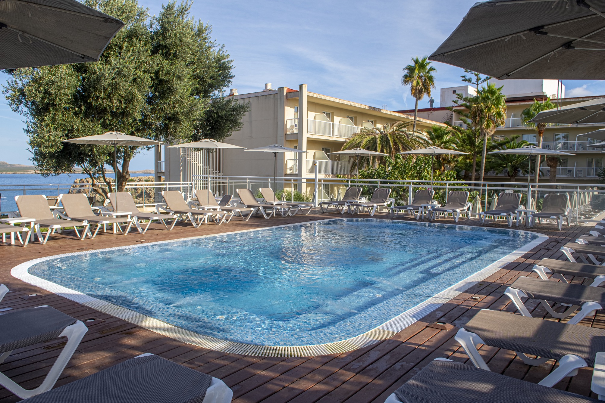 

Milano - Fornells - Club Hotel Aguamarina