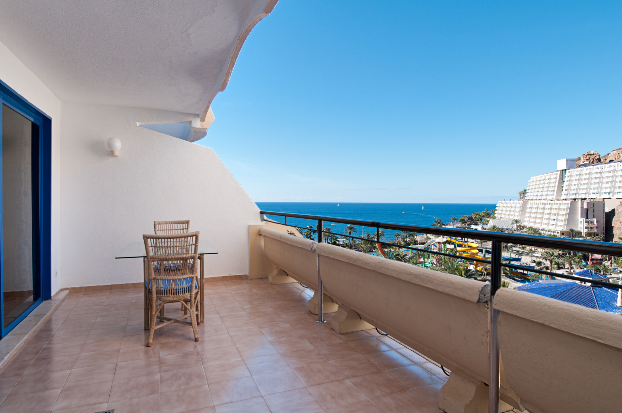 

Lamezia Terme - Playa del Cura - Hotel LIVVO Lago Taurito