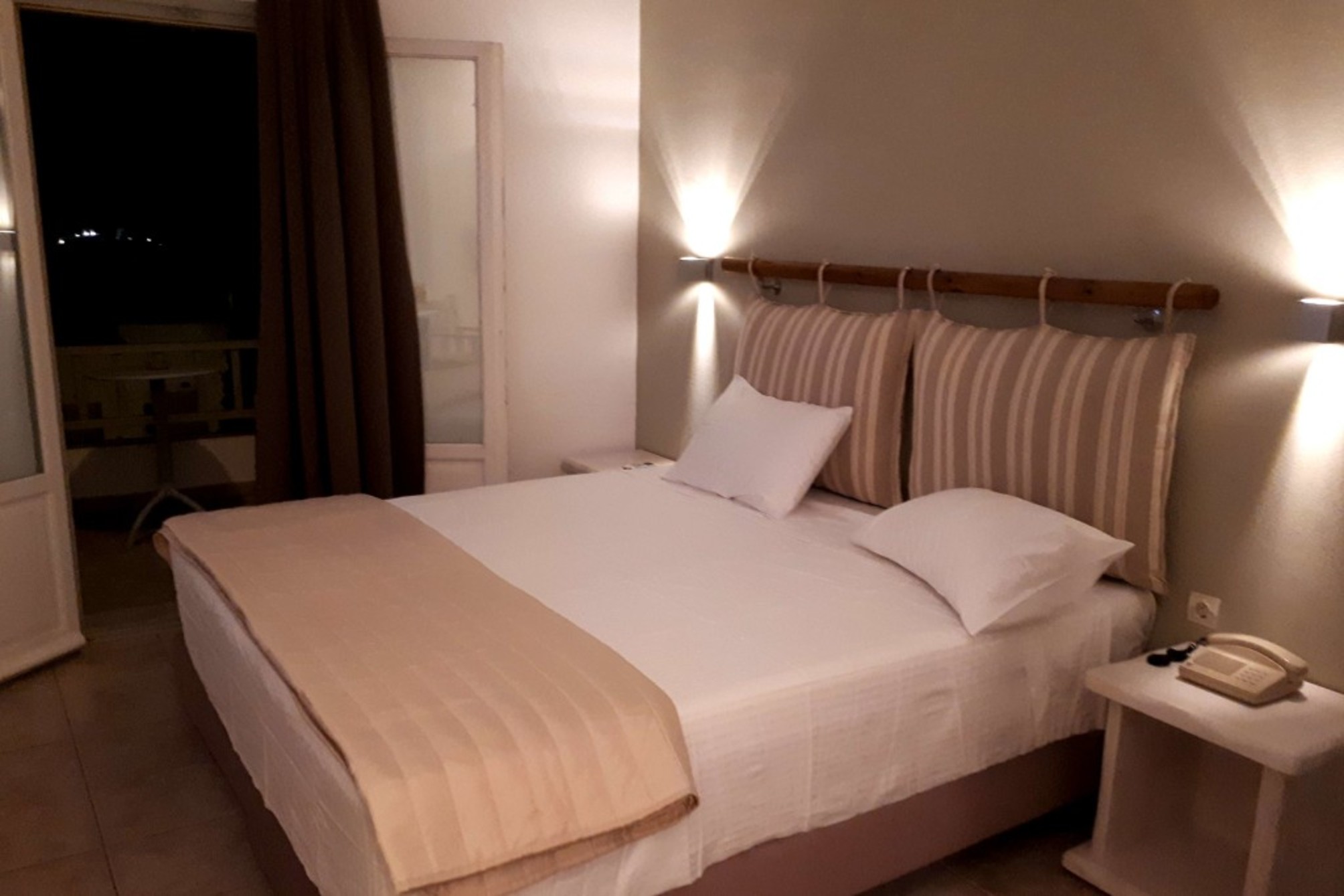 

Bologna - Naousa, Paros - Summer Shades Hotel - ex Arkoulis