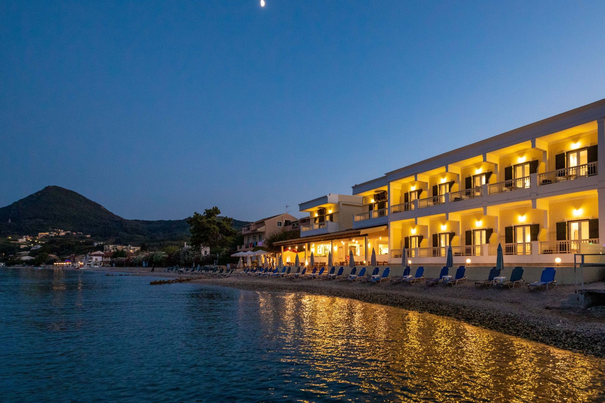 

Verona - Perivólion - Rossis Beach Hotel