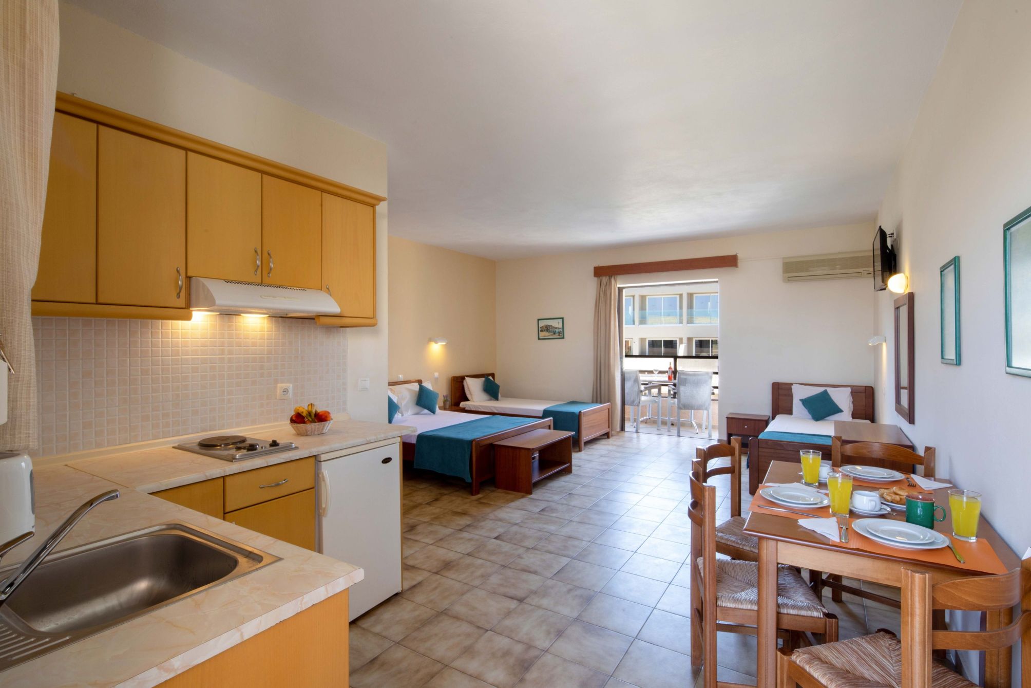 

Milano - Boukari - Rossis Beach Hotel