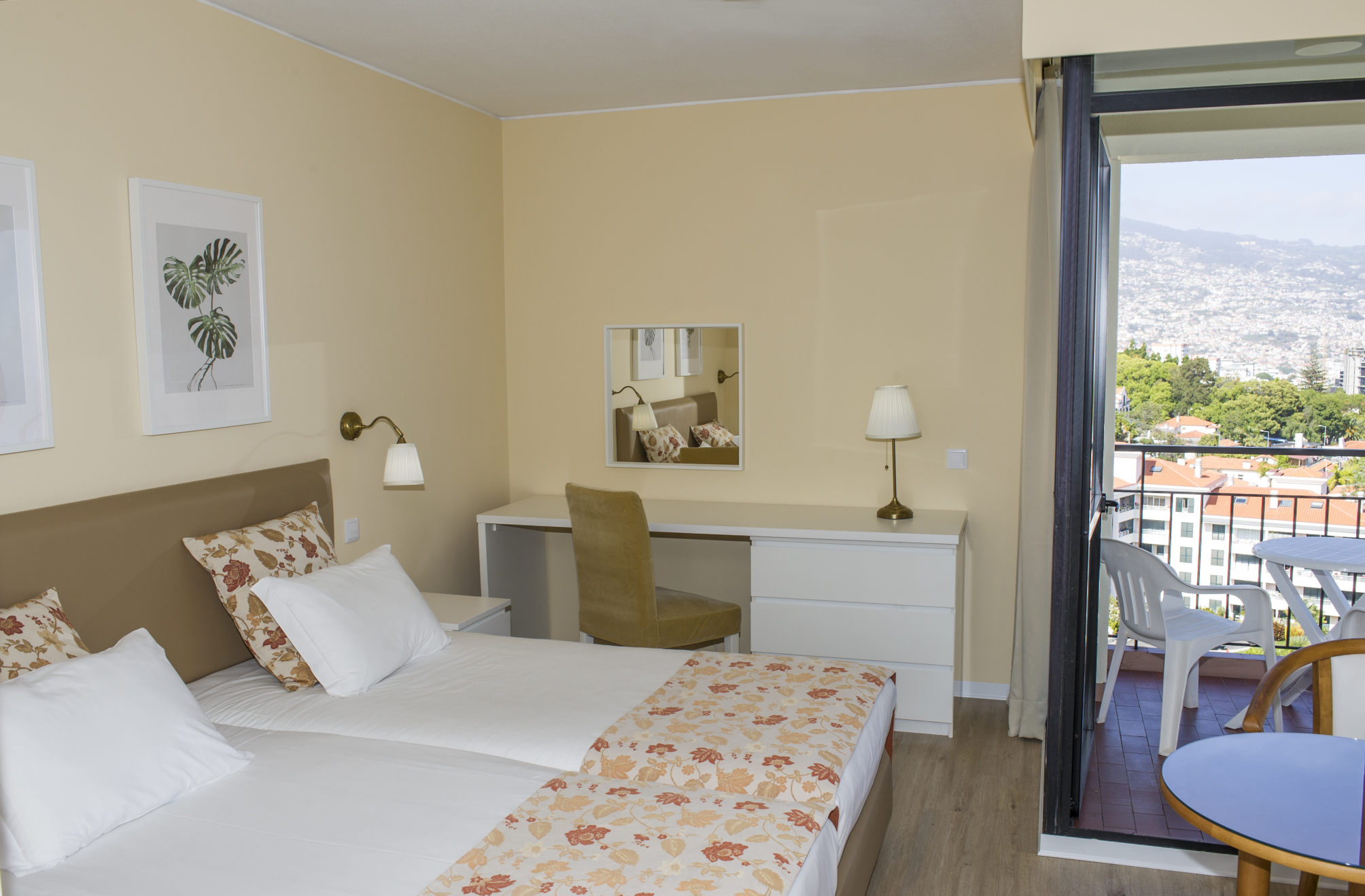 

Torino - Funchal - Dorisol Mimosa Studio Hotel