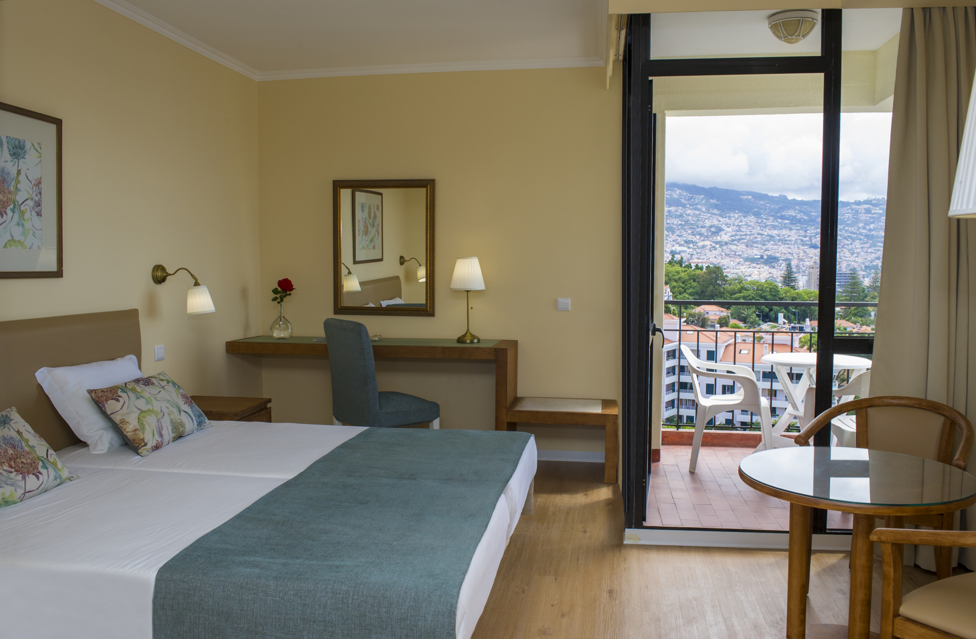 

Milano - Funchal - Dorisol Mimosa Studio Hotel