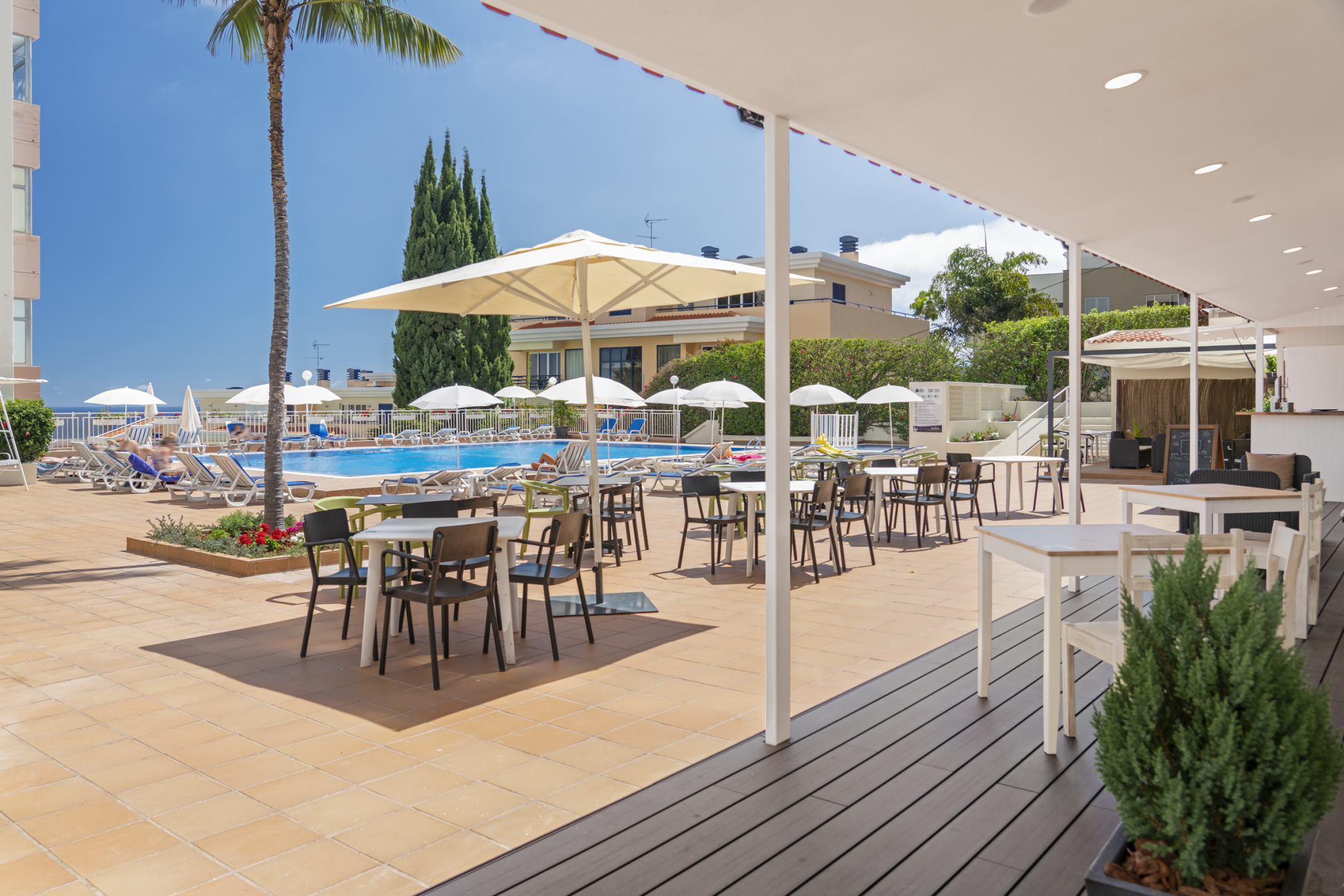 

Milano - Camacha, Madeira - Dorisol Estrelicia Hotel