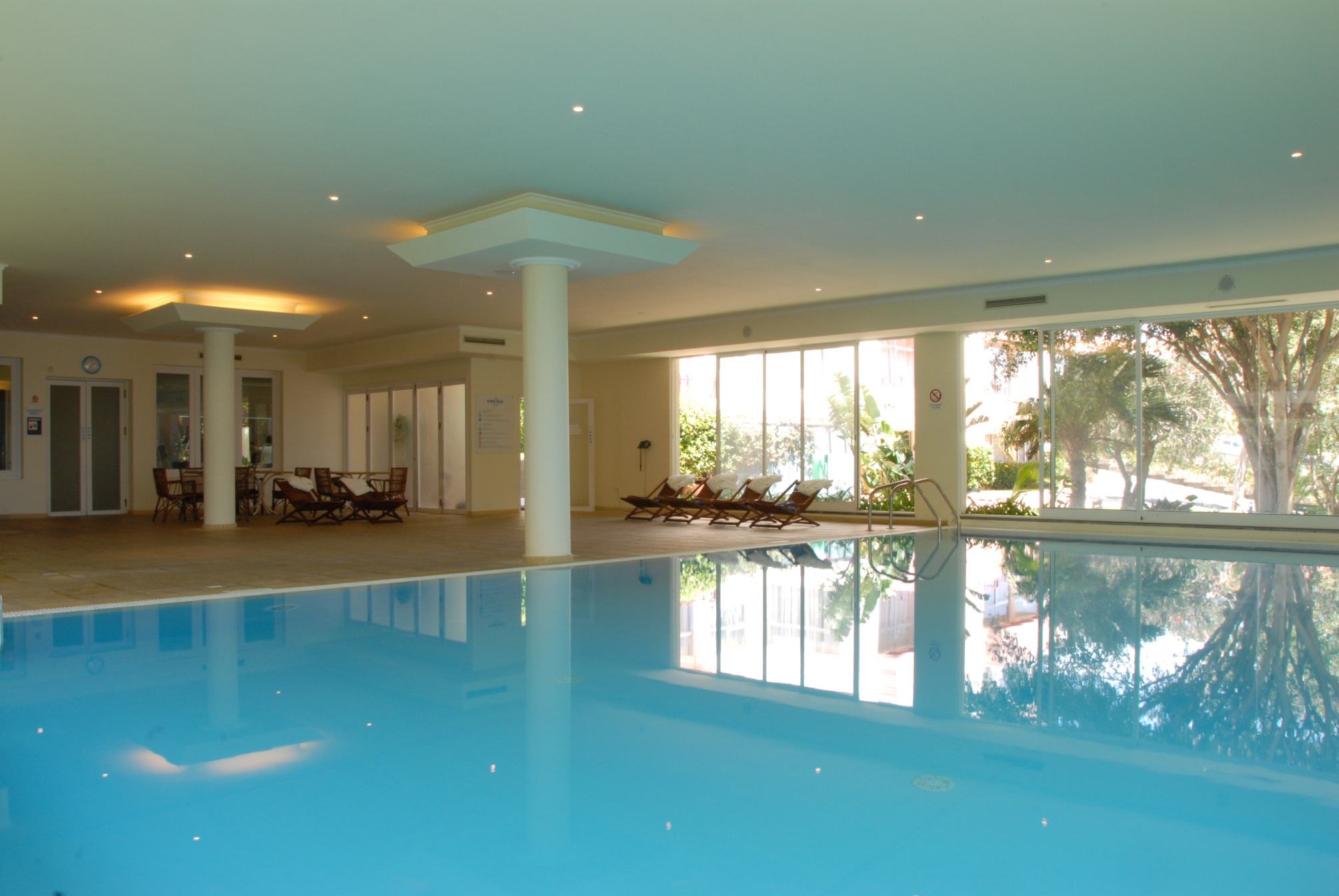 

Roma - Funchal - Estrelicia Hotel