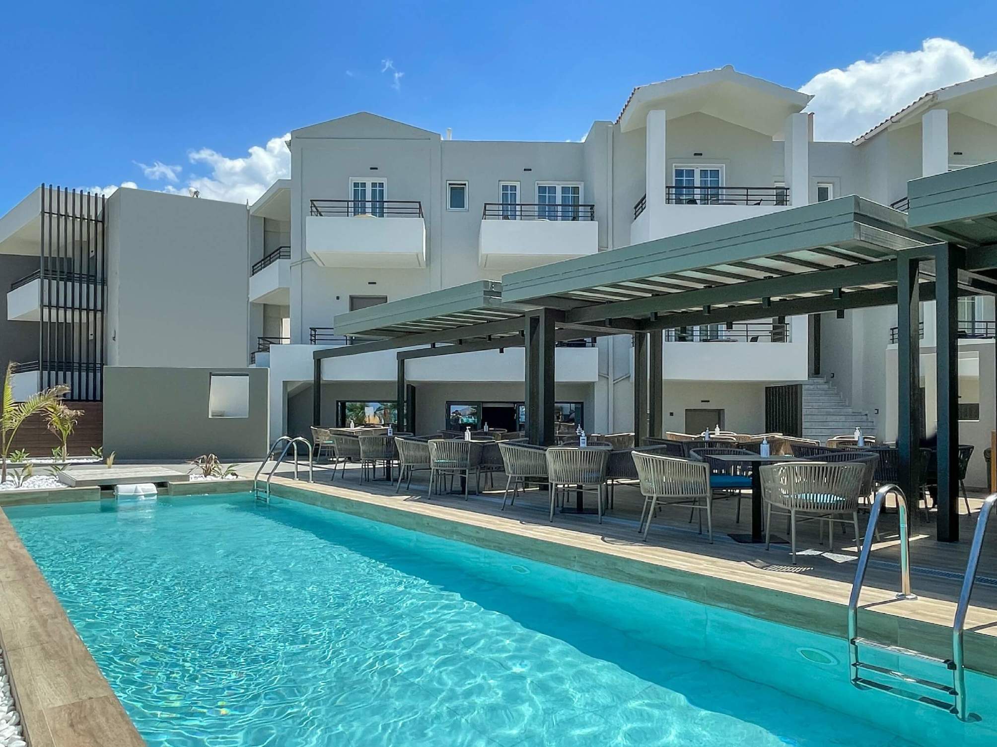 

Bologna - Kalyves - Mare Blue Suites