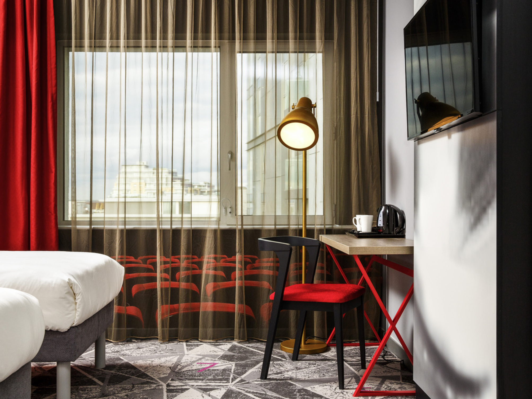 

Bologna - Slough - ibis Styles London Ealing