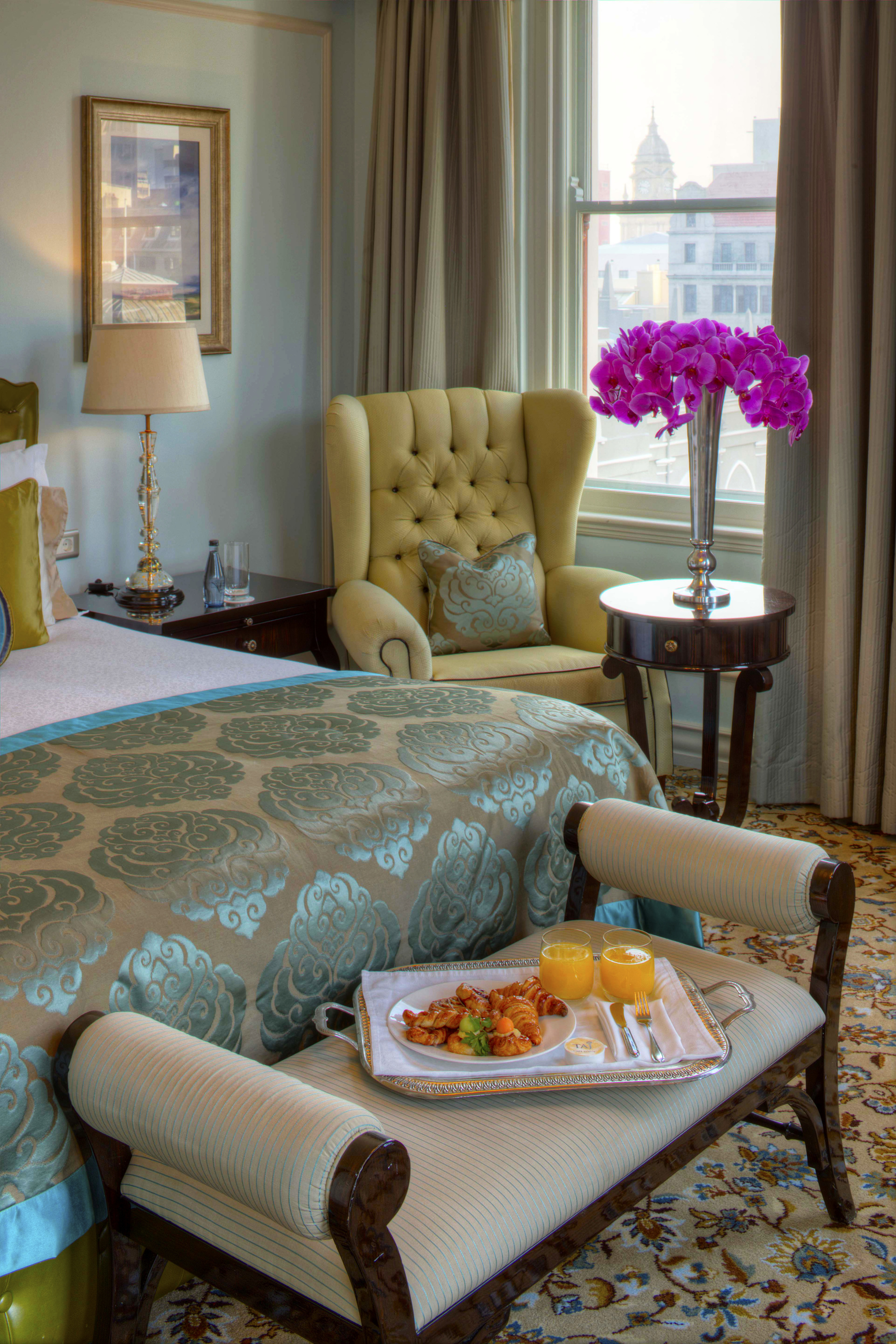  heritage 1 bedroom suite city view king bed 