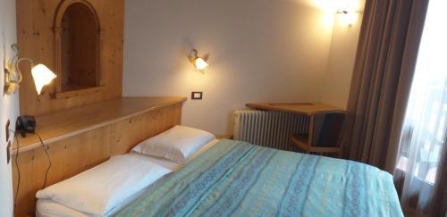 

Bari - Pinzolo - Hotel Villa Fosine