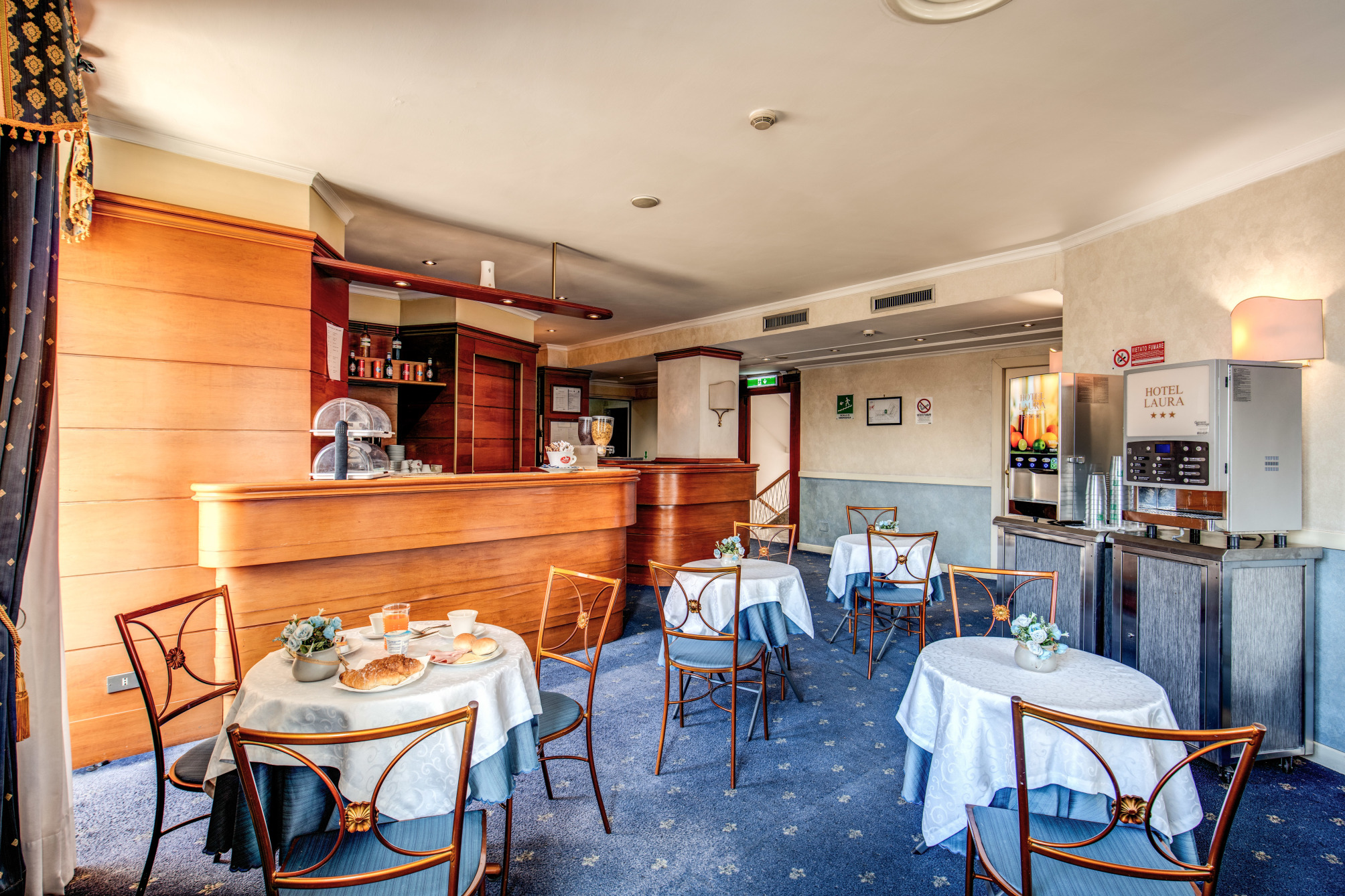 

Bari - Roma - Hotel Laura