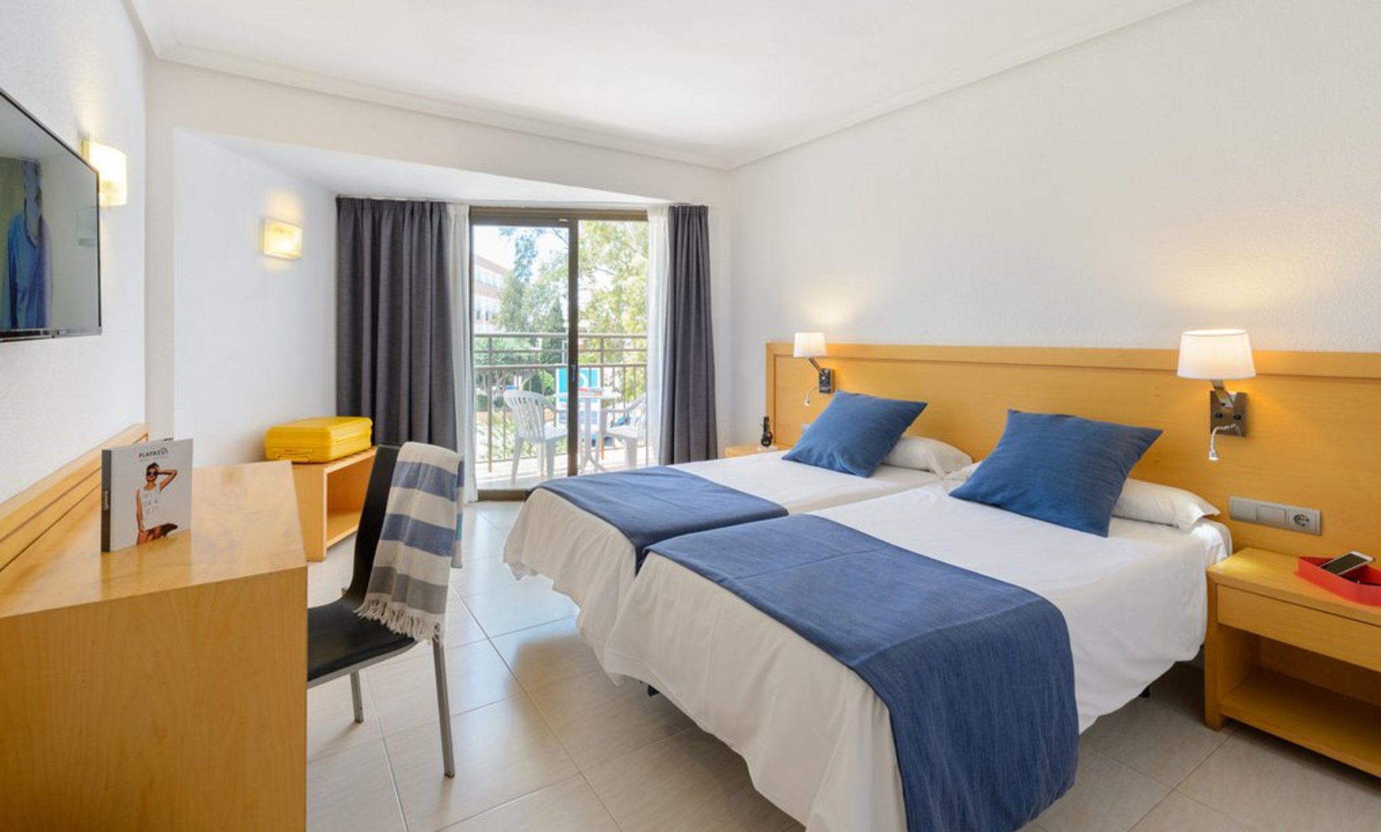 Twin Room