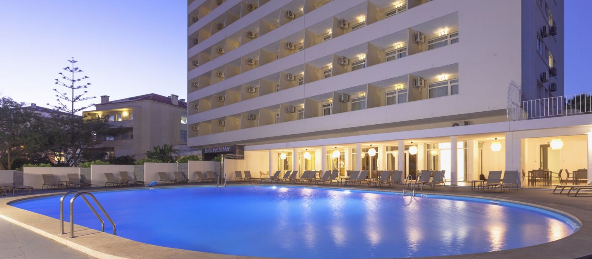 

Napoli - Cascais - Carcavelos Beach Hotel