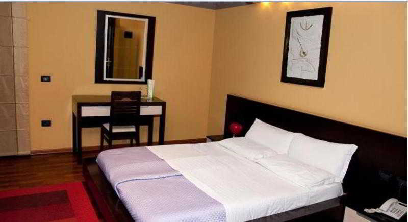 

Torino - Tirana - Green House Hotel