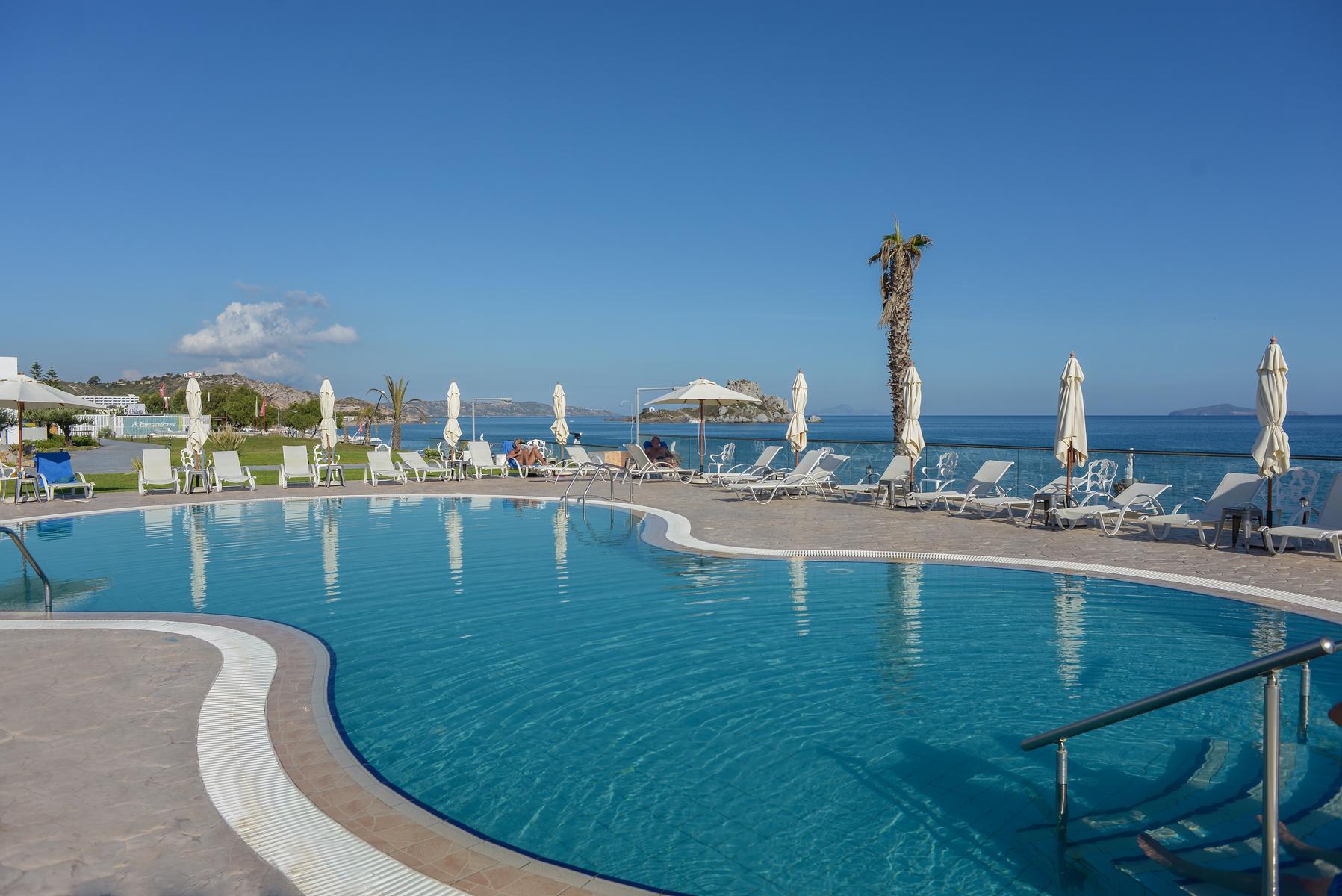 

Bologna - Kéfalos - Royal Bay Suites