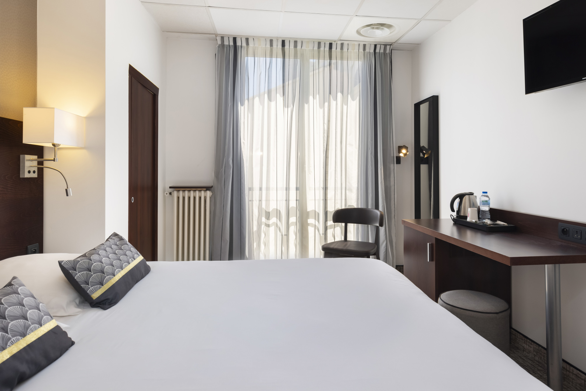 

Roma - Saint-Laurent-du-Var - Hotel Locarno Nice