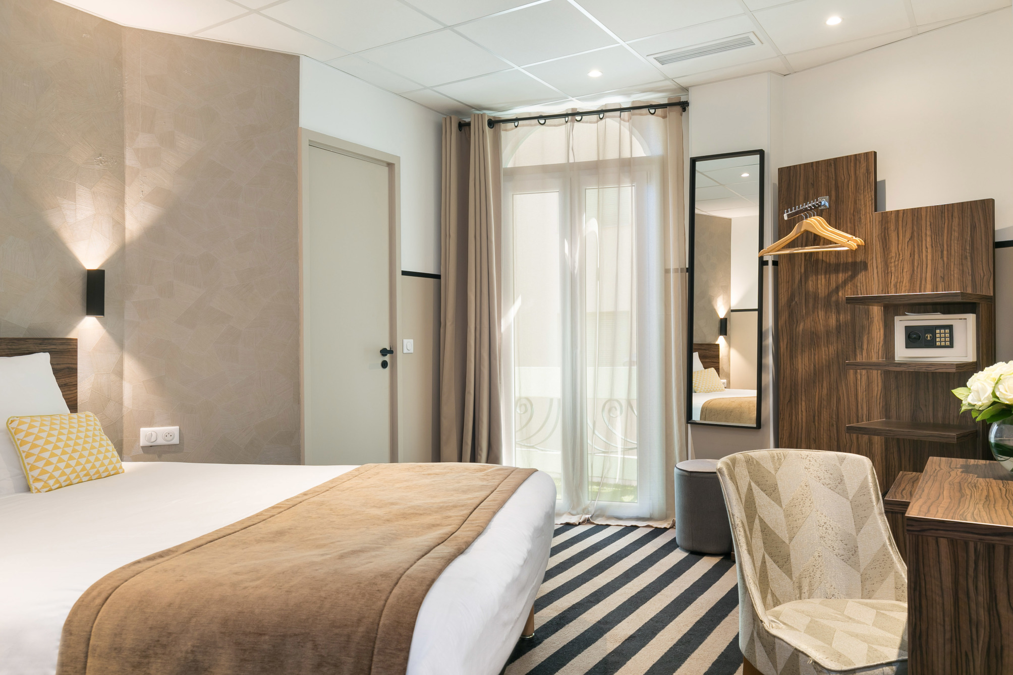

Catania - Cagnes-sur-Mer - Hotel Locarno
