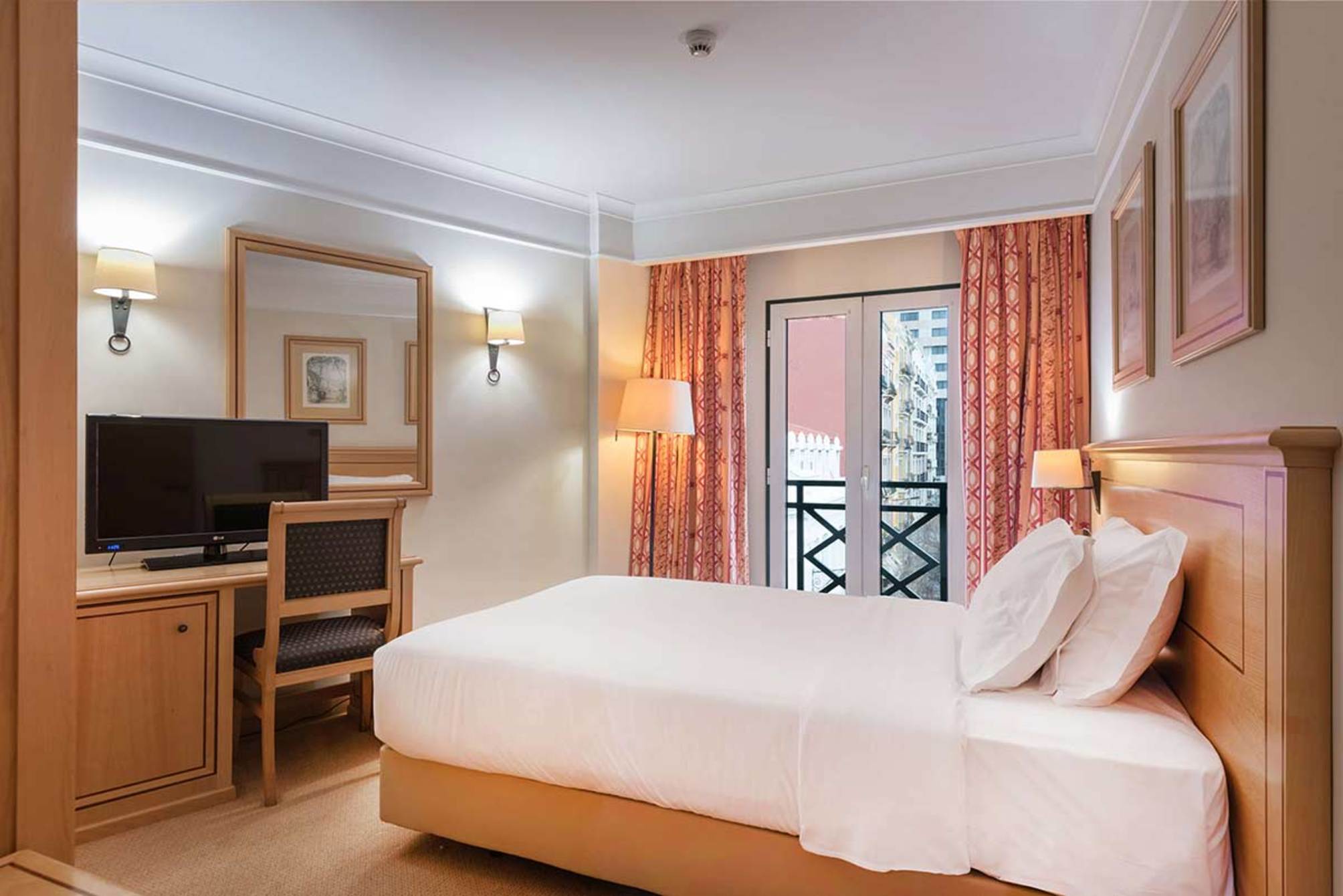 Standard double room