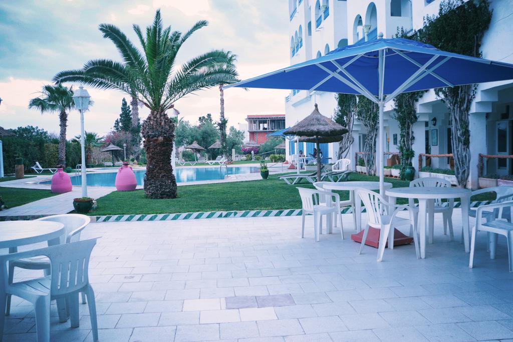 

Napoli - Hammamet - Le Khalife