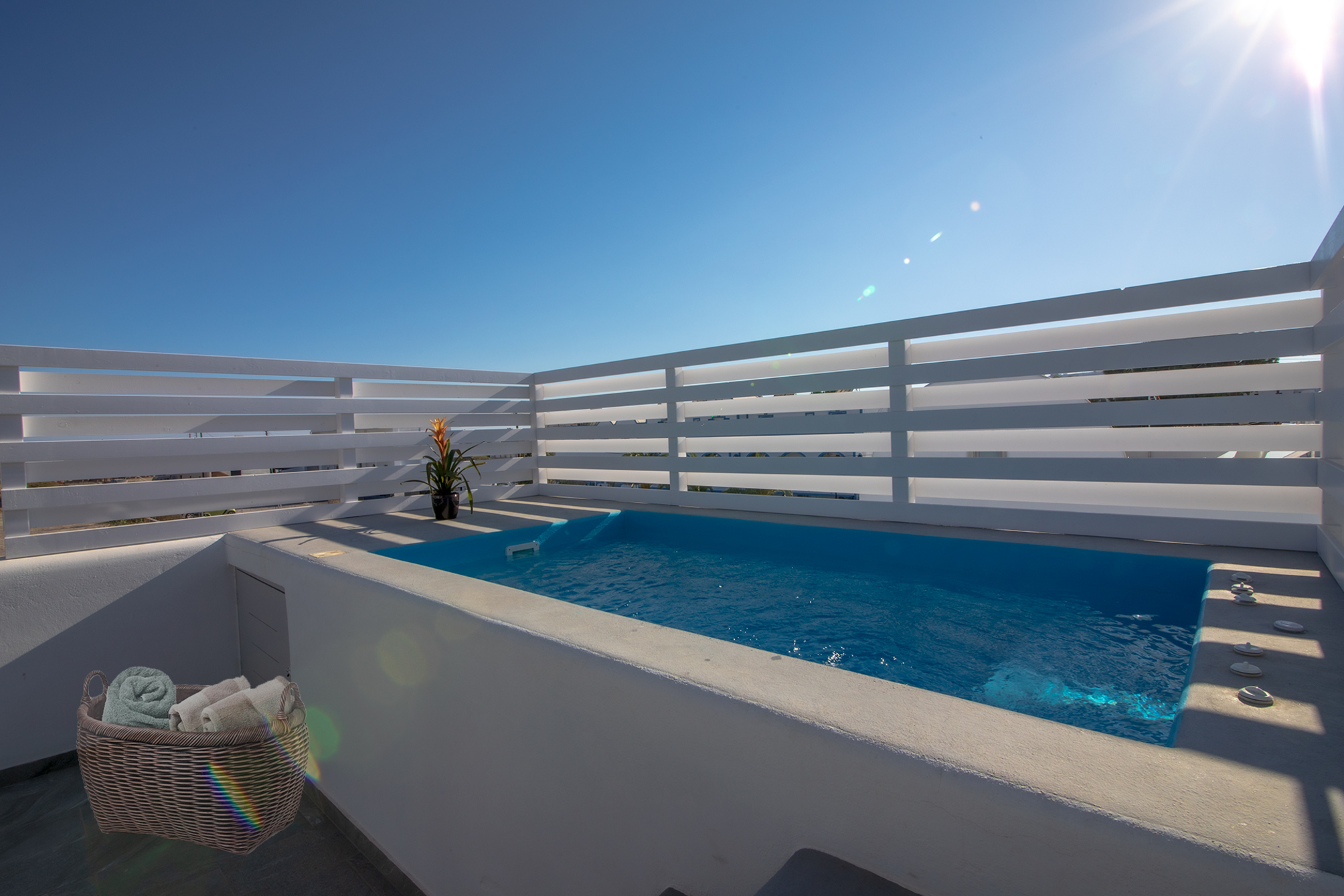 

Genova - Santorini, Isole Greche - Petra Aqua Villa