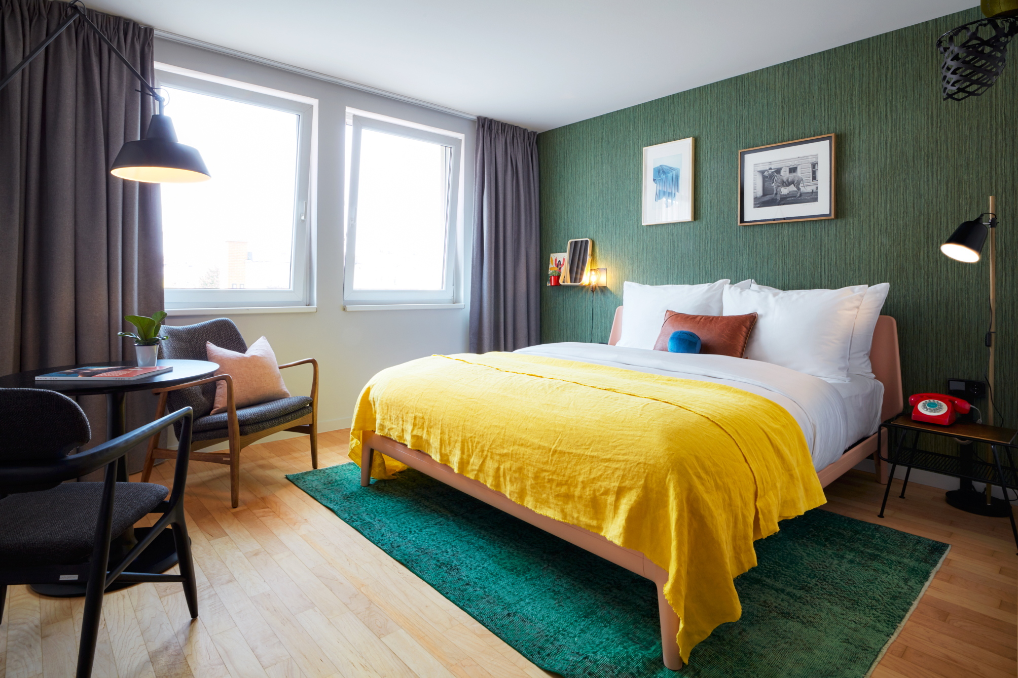 Medium twin room 