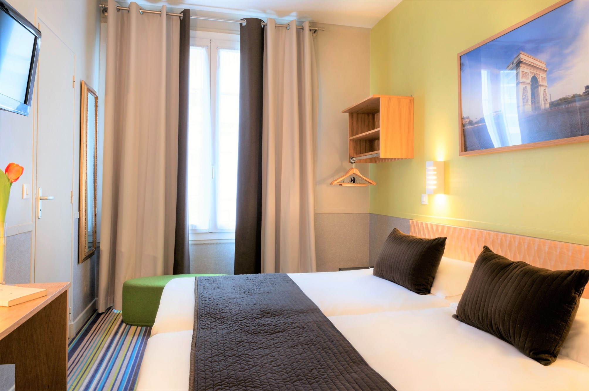 

Bologna - Clichy - Hotel Glasgow Monceau by Patrick Hayat