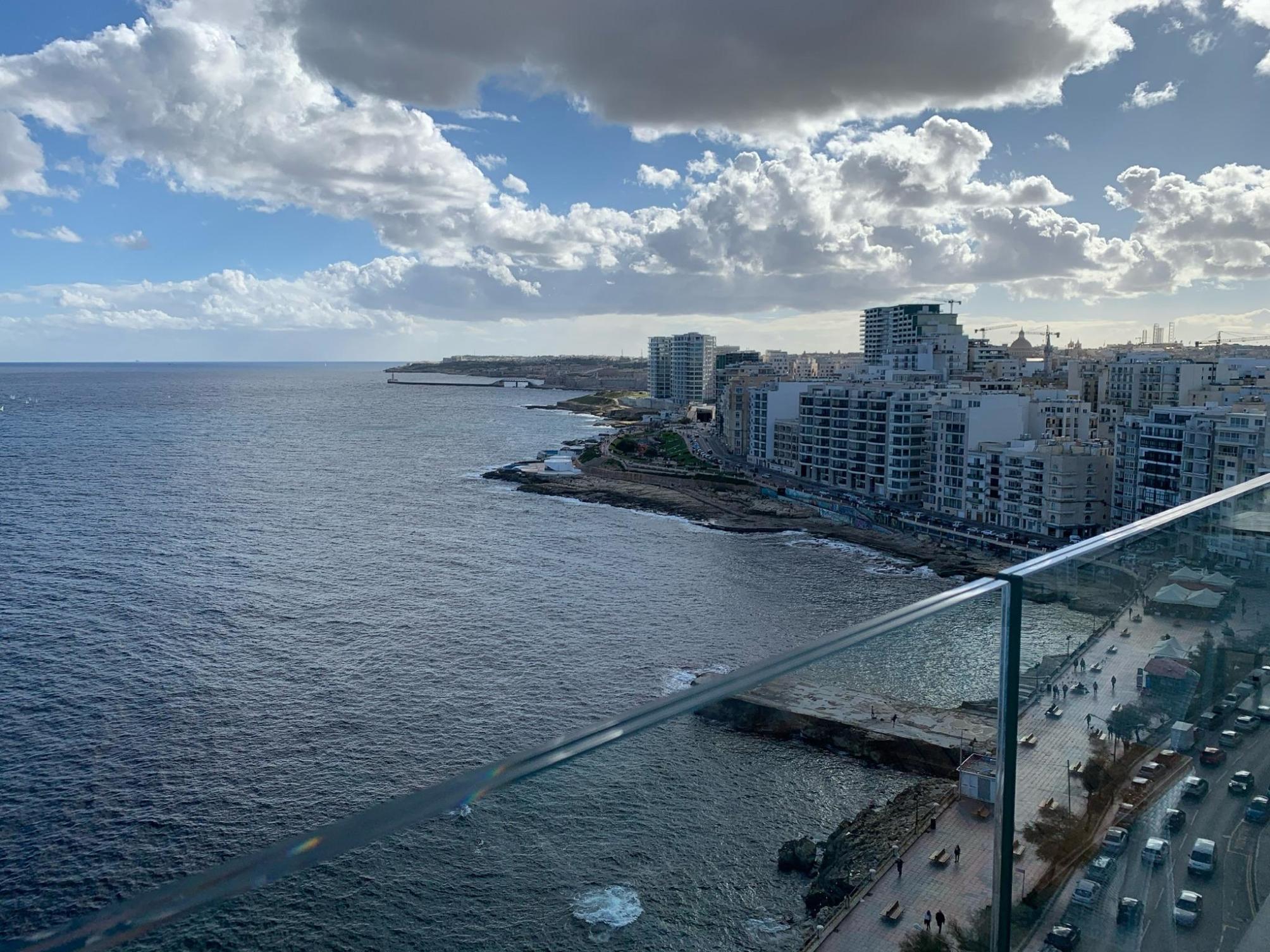 

Cagliari - Pembroke - Preluna Hotel