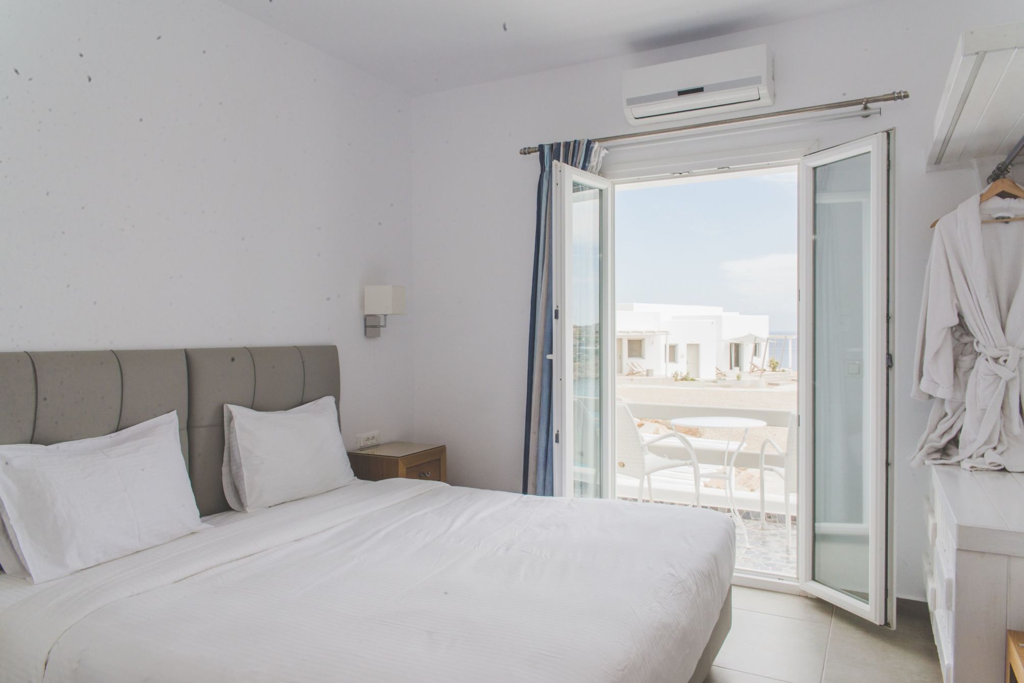

Roma - Drafaki - Super Paradise Hotel
