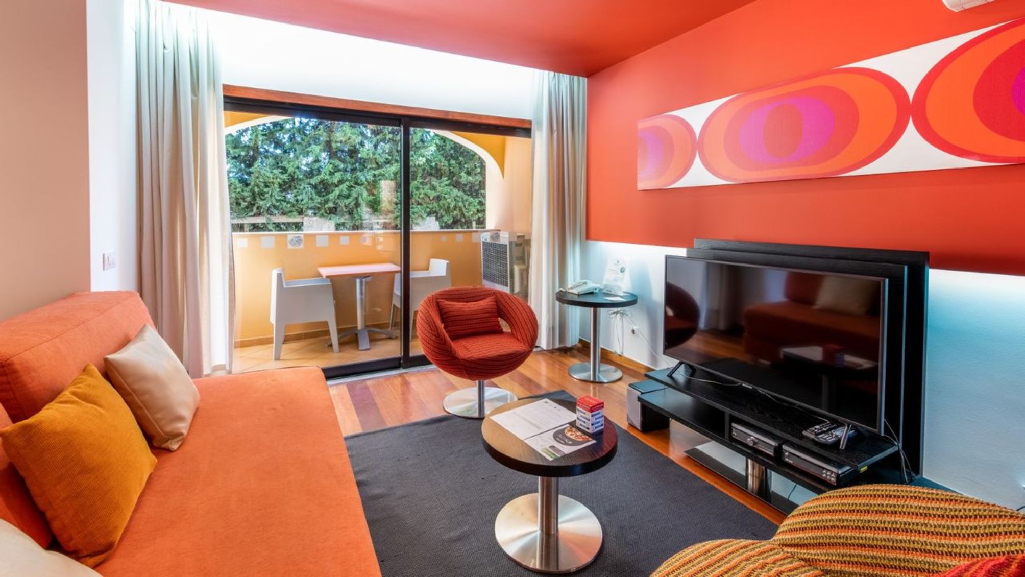 1 Bedroom Apartment Pool Area