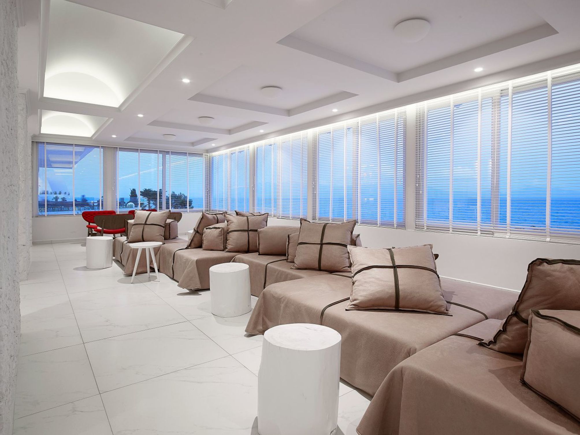 

Milano - Agios Fokas - Dimitra Beach Hotel & Suites