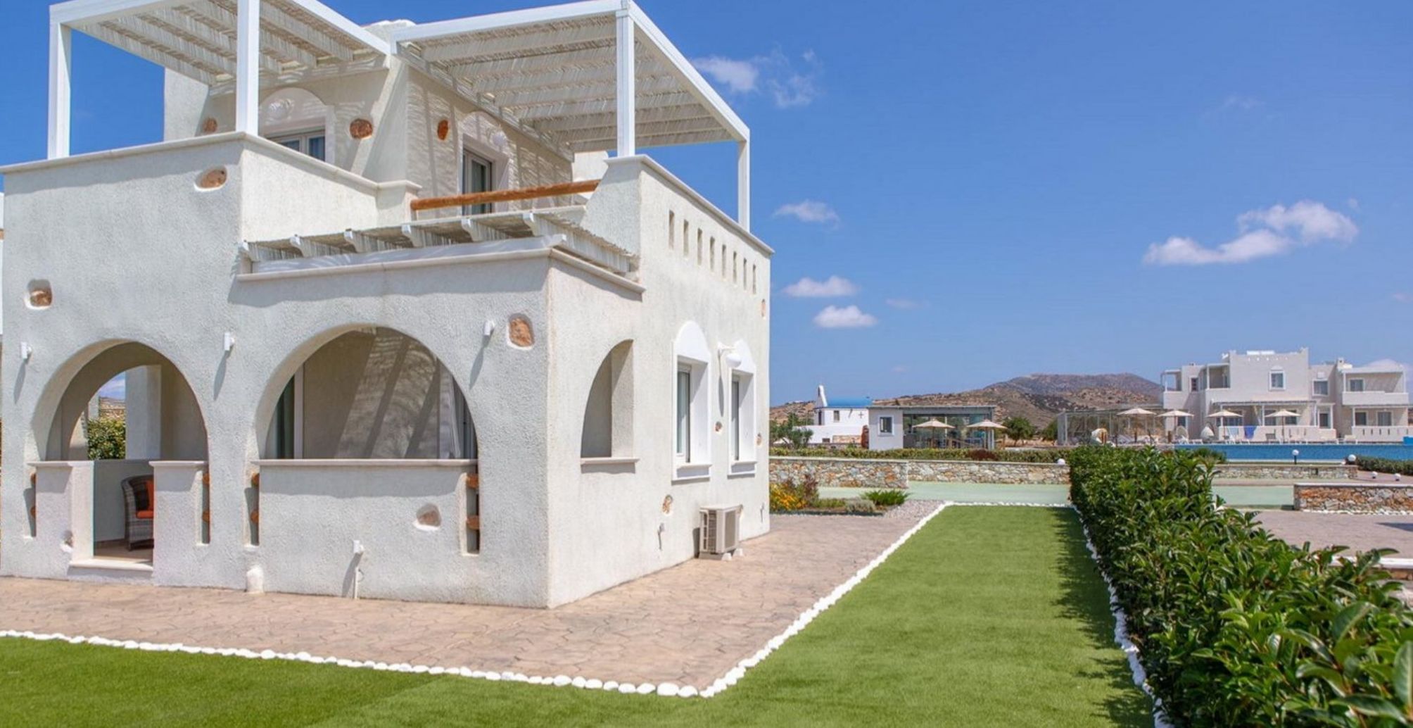 

Napoli - Pirgaki - Sun and Moon Villas