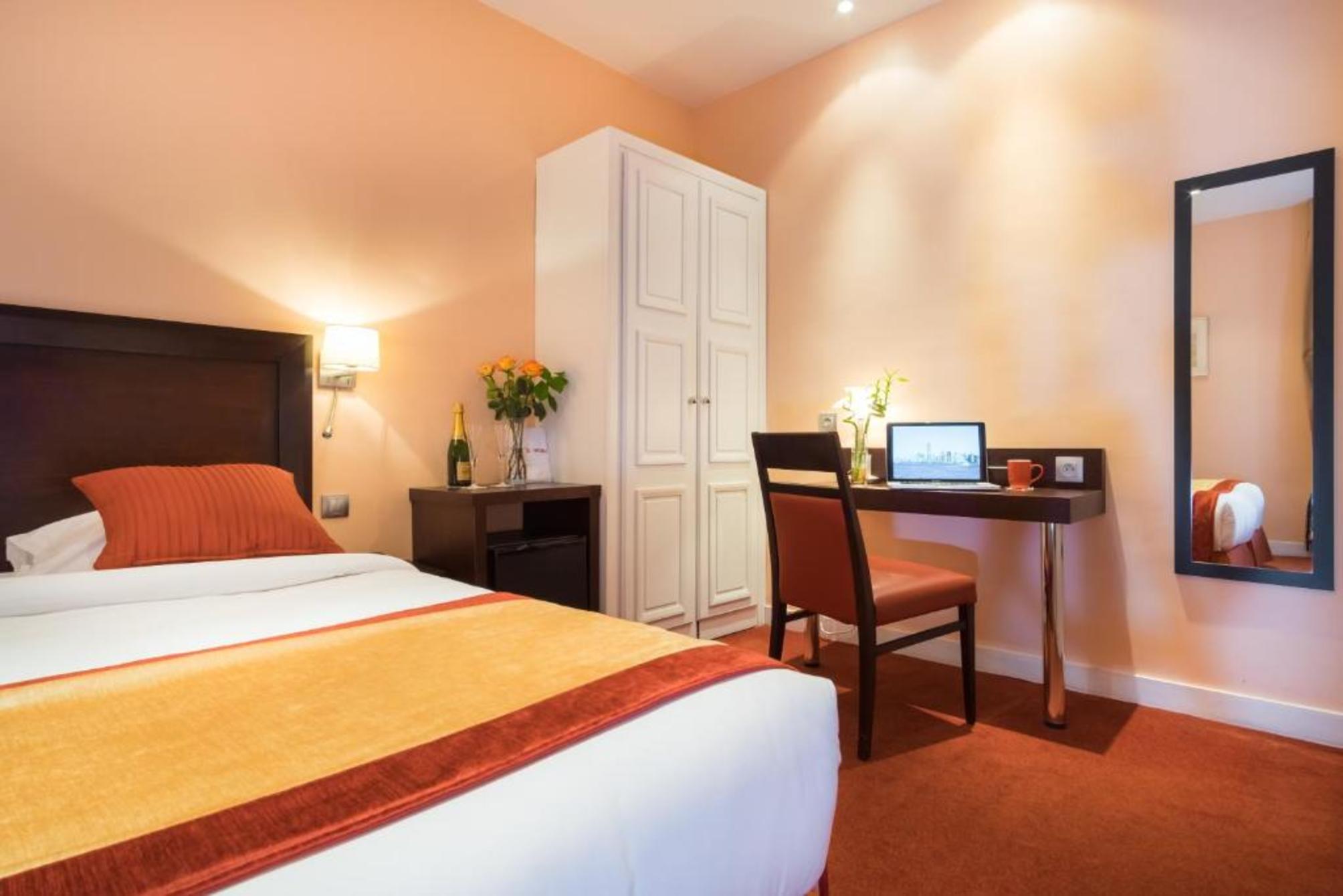 

Roma - Rungis - Hotel Virgina