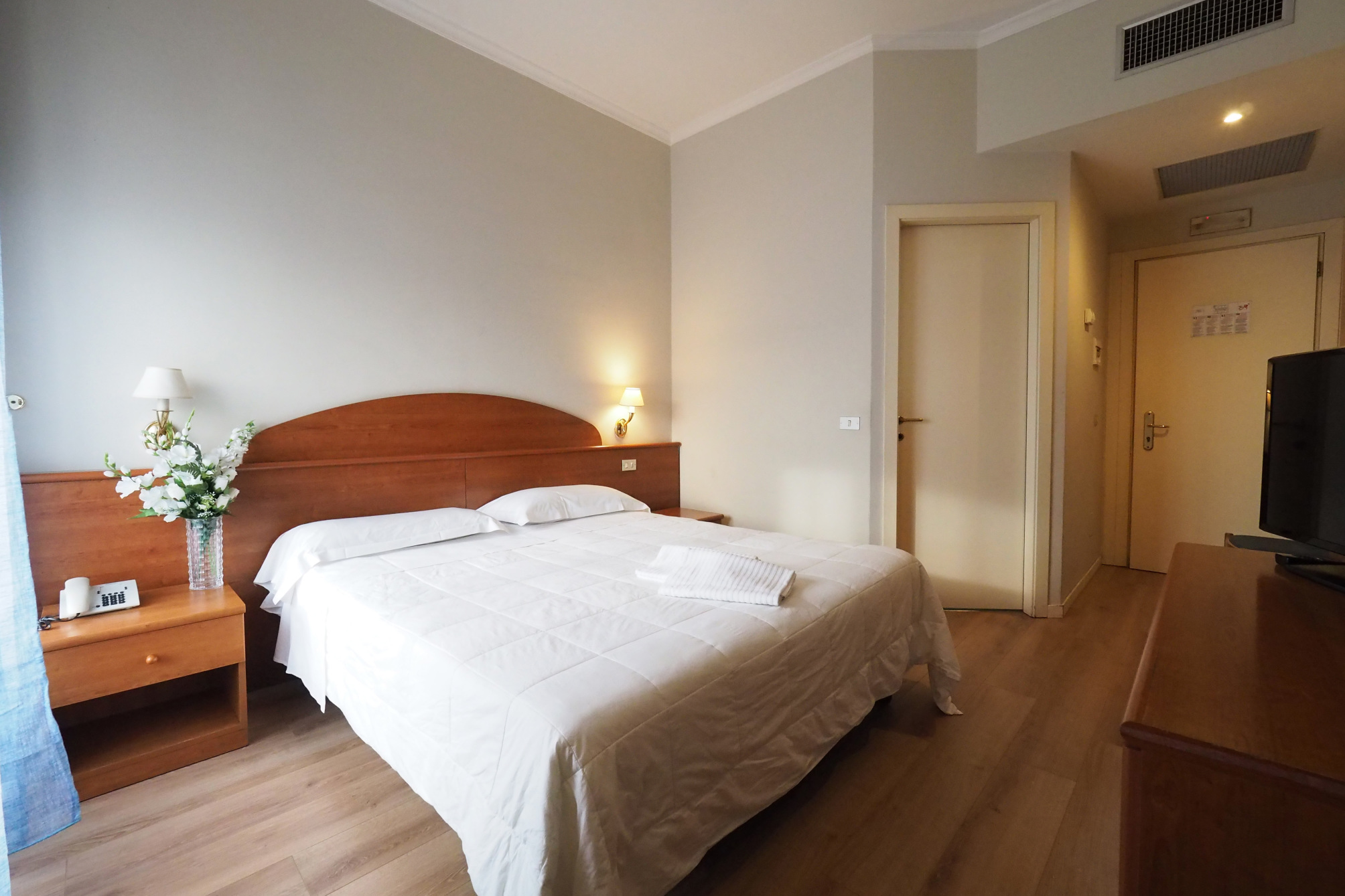 

Catania - Roma - Hotel Laura