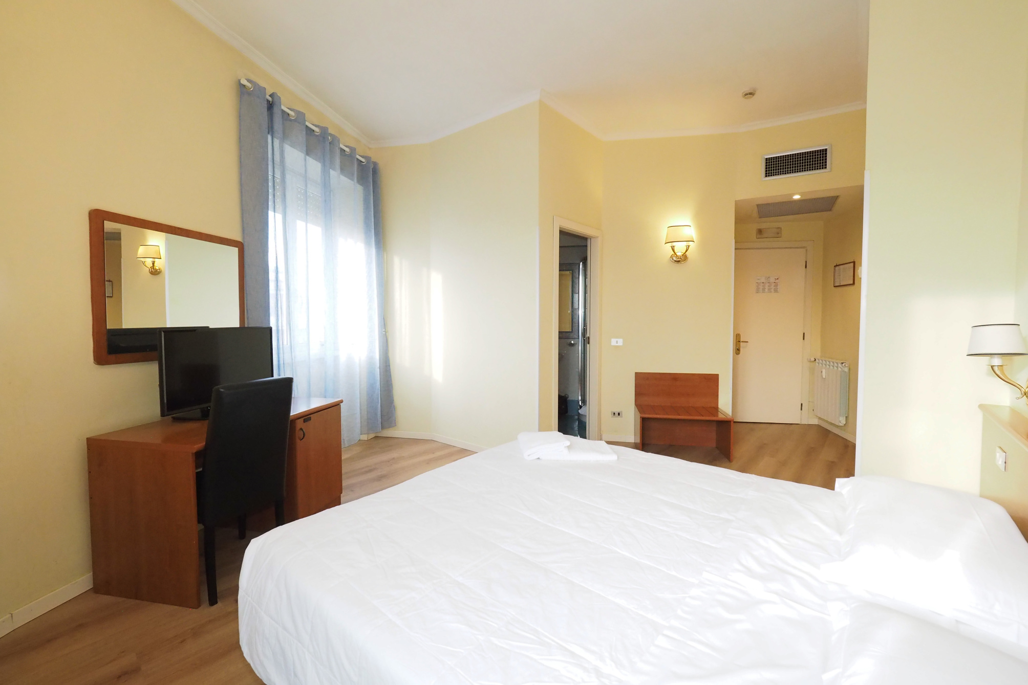 

Torino - Roma - Hotel Laura