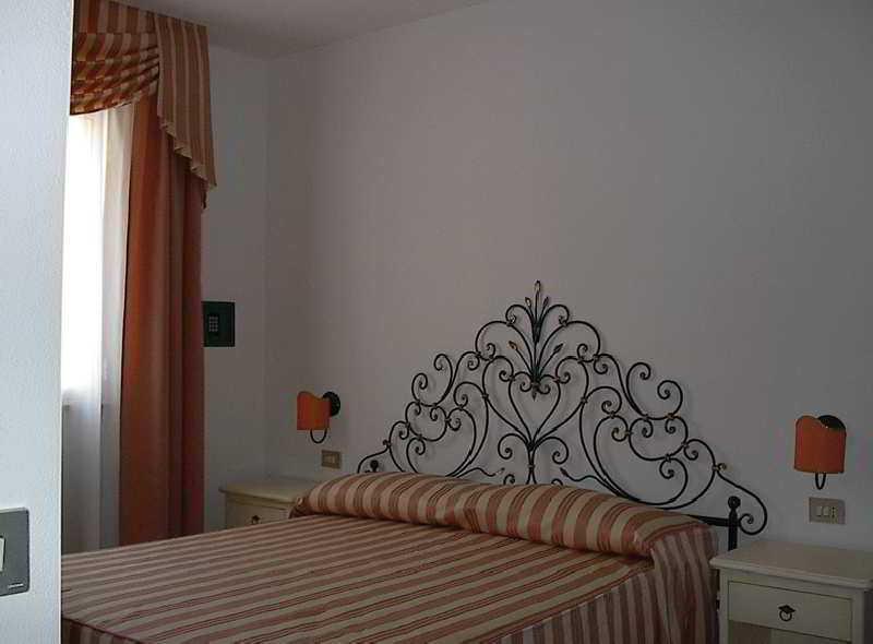 

Pescara - Olbia - Hotel Terranova