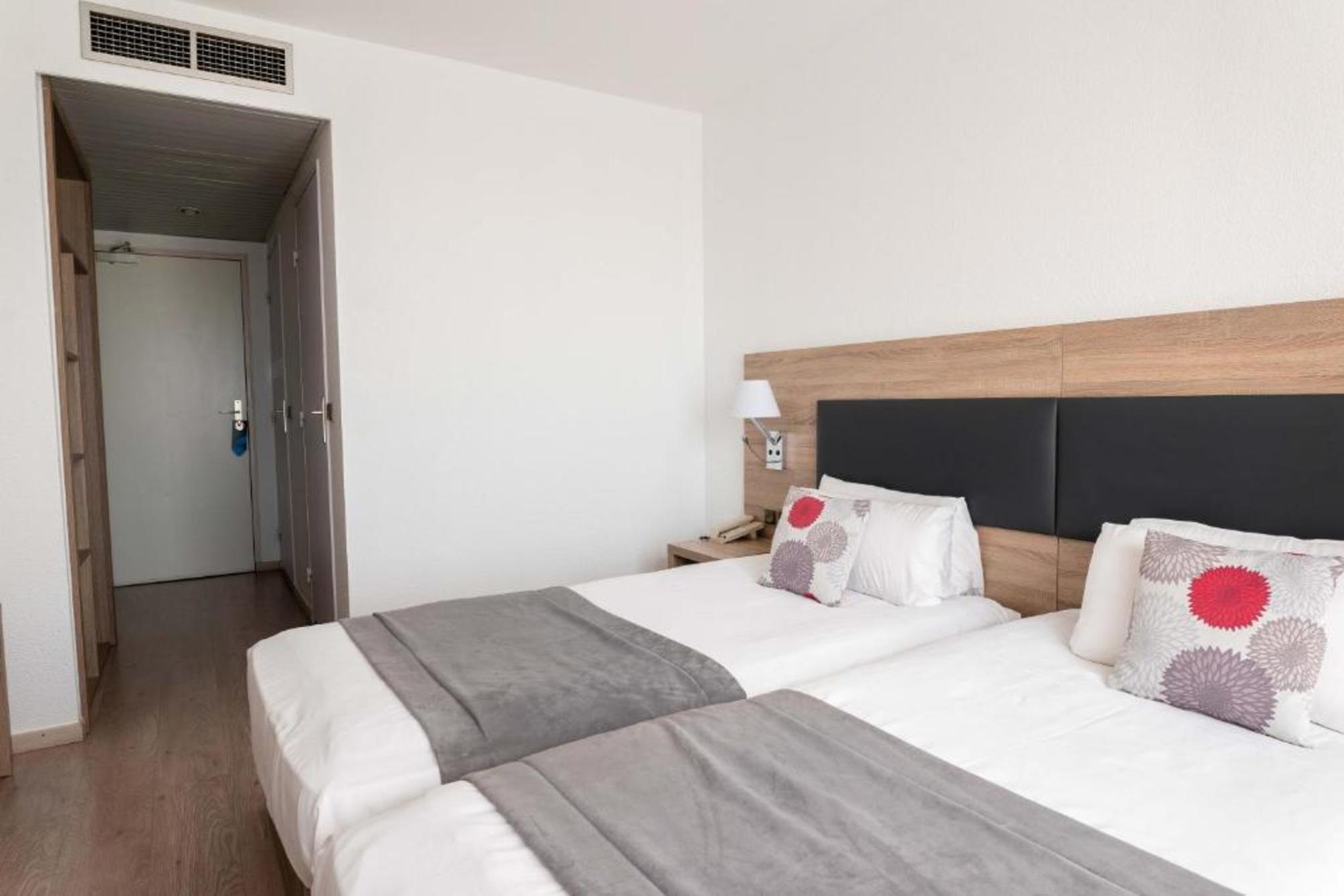 

Roma - Antibes - Juan Les Pins - Adonis Cannes - Hôtel Thomas