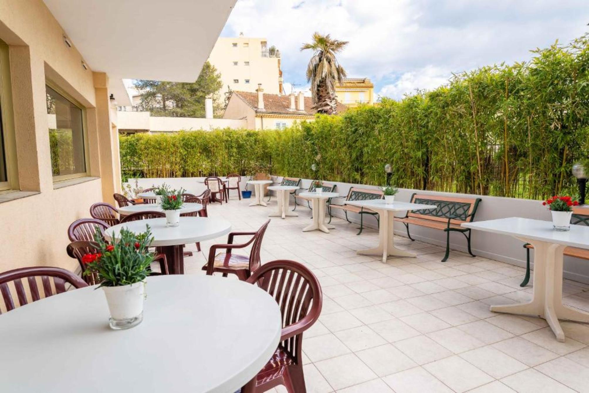 

Roma - Le Cannet - Adonis Cannes - Hôtel Thomas