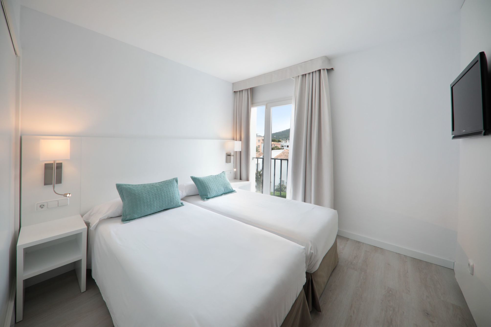 

Milano - Andratx - Hotel La Pérgola Mallorca