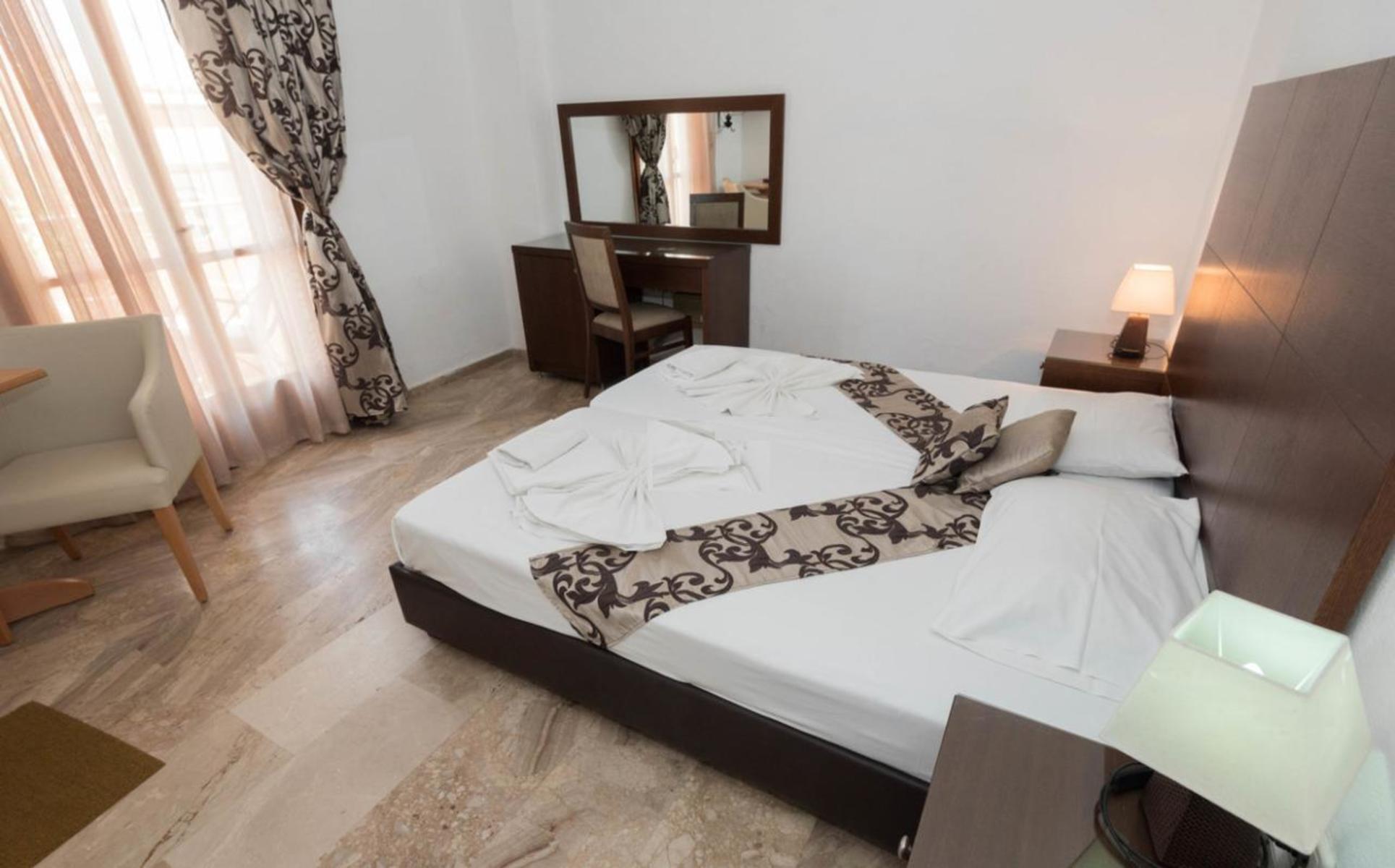 

Lamezia Terme - Agia Pelagia - Creta - Lili Hotel