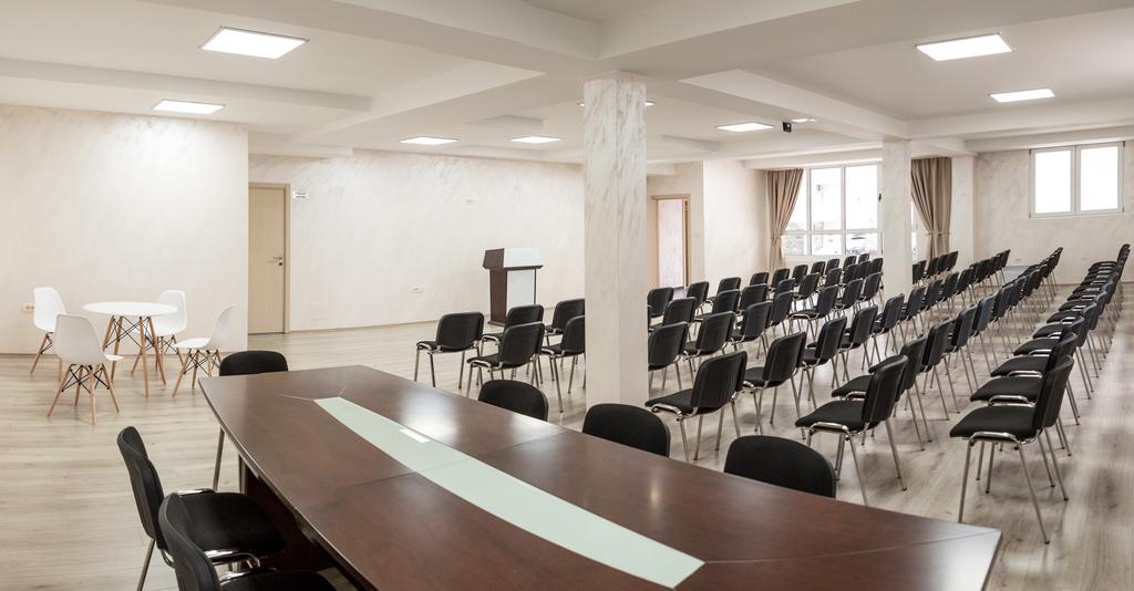 

Napoli - Podgorica - Hotel Crnogorska Kuća