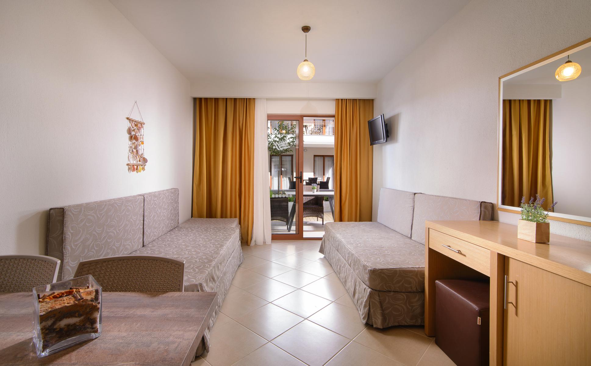 

Napoli - Kassandra - Paliouri - Apanemia by Flegra Hotels